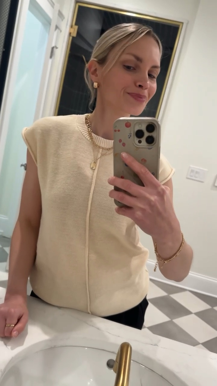 My OOTD 💛

ootd | amazon top | spring fashion