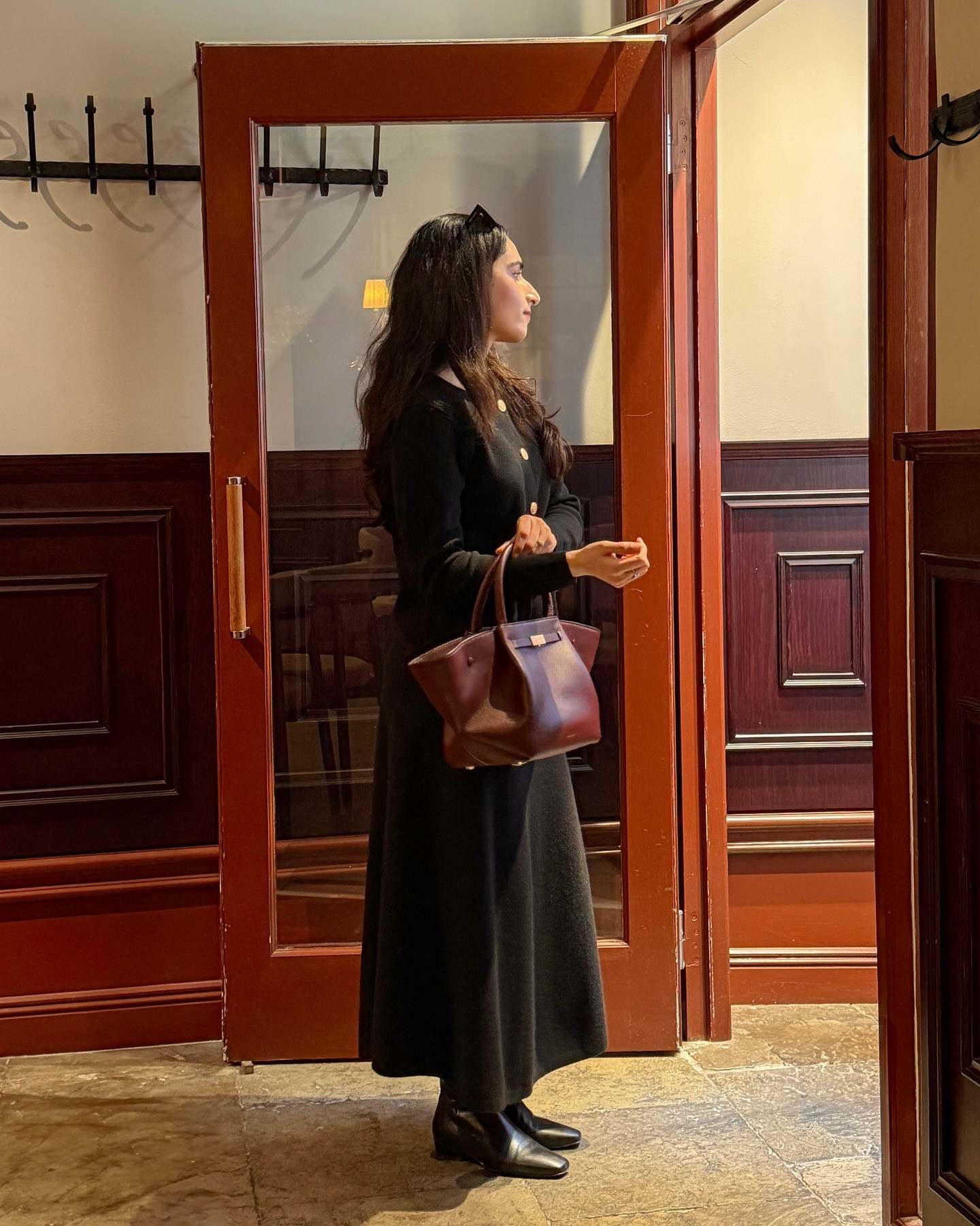 From the weekend🖤
.
.
Fall mood, Chic fall outfits, Fall fashion, Autumn outfit ideas, Minima chic style, Burgundy fall look, Burgundy bag

#LTKautumn #LTKeurope #LTKdatenight