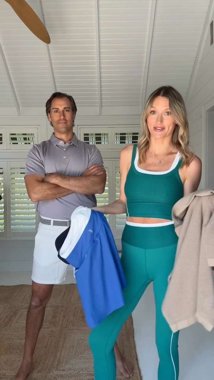 Need a gift for Father's Day.. or yourself? @rhone has you covered! I am loving the layered looks and if you can't tell from my stories, I haven't taken the Lightspeed set off. But the real star of the show, is Jackie's knit collar polo in teak brown with the nomad short. 

 #LTKgrwm #LTKootd