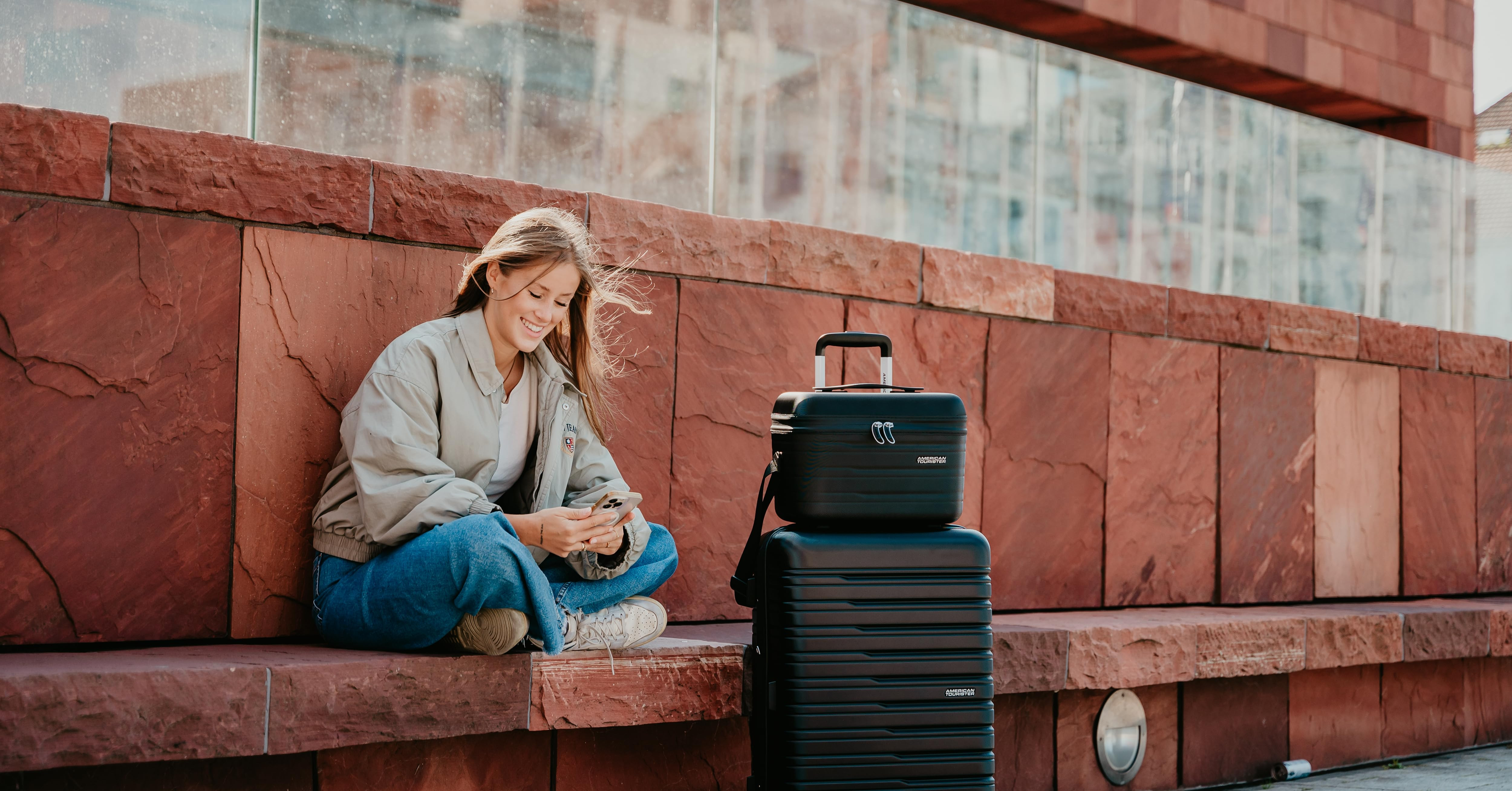 Amazon Basics - Maleta de Viaje rígida giratori - 55 cm, Tamaño de Cabina | Amazon (ES)