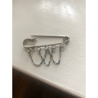 Safety Pin Brooch, Silver Collar Pins, Pin, Egirl, Goth, Grunge, Streetstyle, Kpop, Chain, Chain Kilt | Etsy (UK)