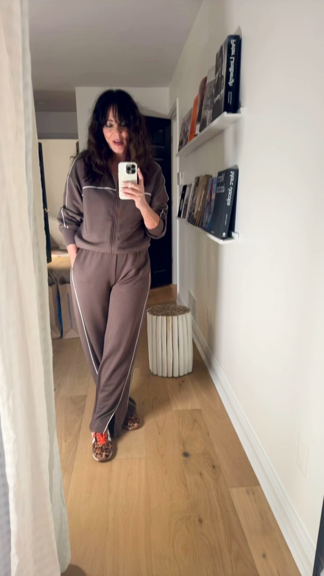 @nordstromrack deals on loungewear right now! More colors including black available, wearing medium in both 
#rackscore
#nordstromrackpartner 

#LTKFindsUnder50 #LTKTravel #LTKActive
