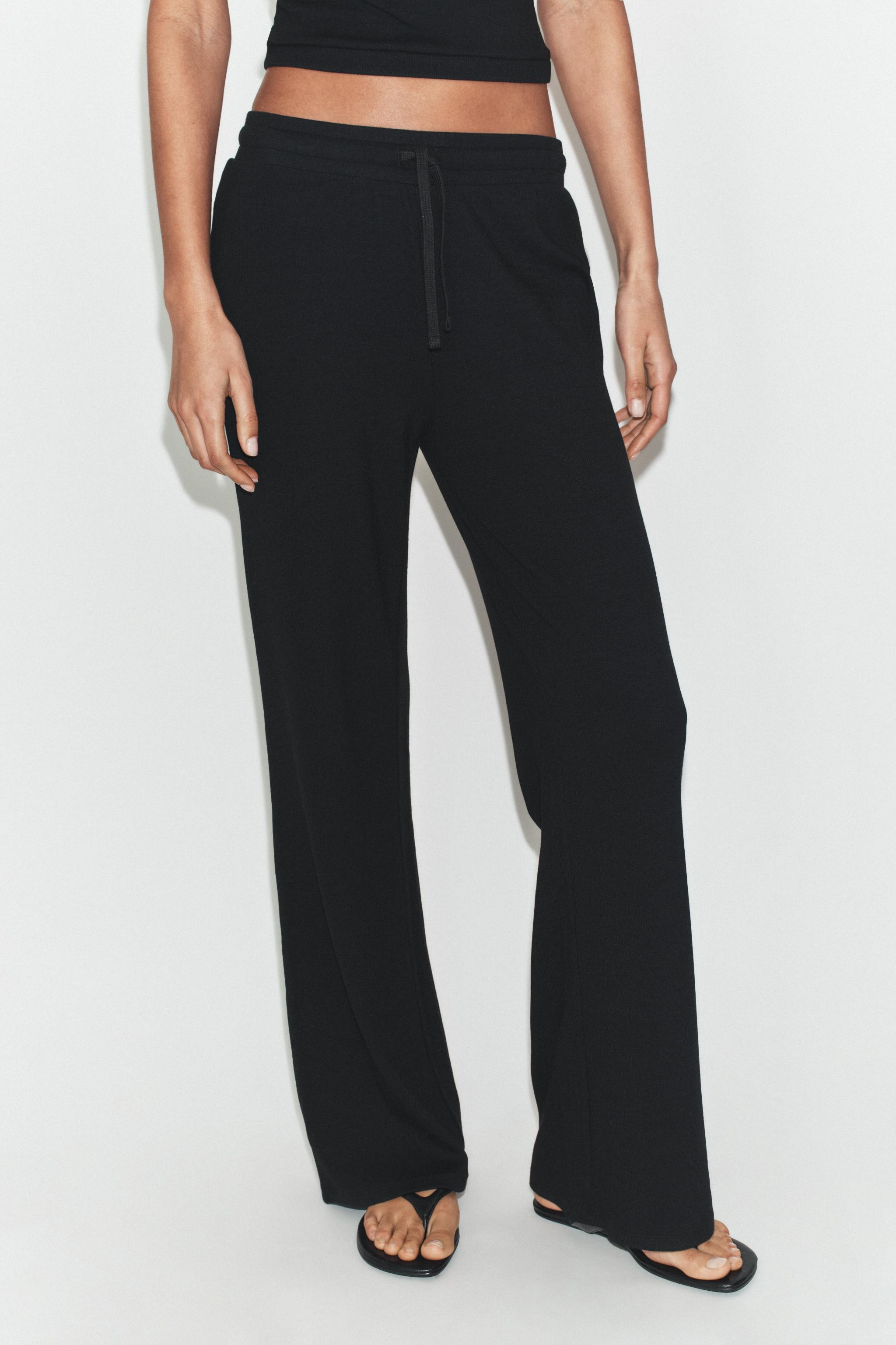 GERADE GERIPPTE HOSE | Zara DE