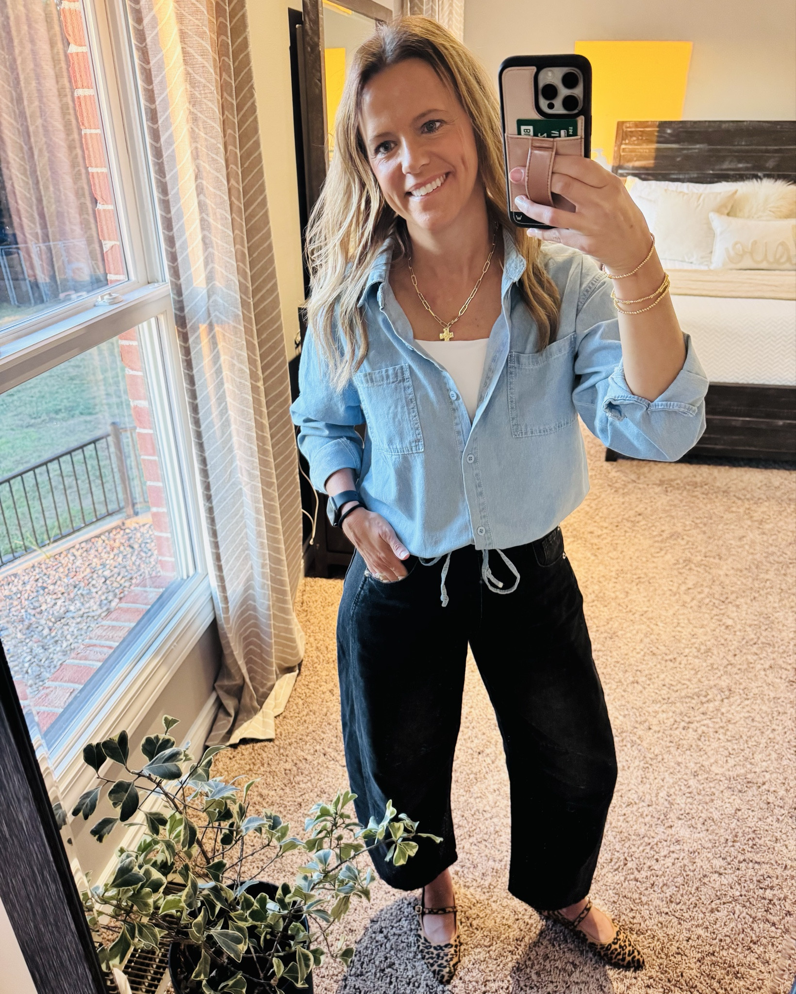 Just over here proving that a denim shirt can fix almost any “what do I wear” crisis 😅💁‍♀️
Barrel jeans ✔️
Leopard flats ✔️
Feeling put together without even trying ✔️

#OOTD #CasualChic #RealLifeStyle #DenimVibes #EffortlesslyCute #StyleMadeSimple #LTKStyle #EverydayOutfit #FallFashionFinds #StyleInspo #OutfitGoals #CasualAndCute 

#LTKStyleTip #LTKFindsUnder50 #LTKShoeCrush