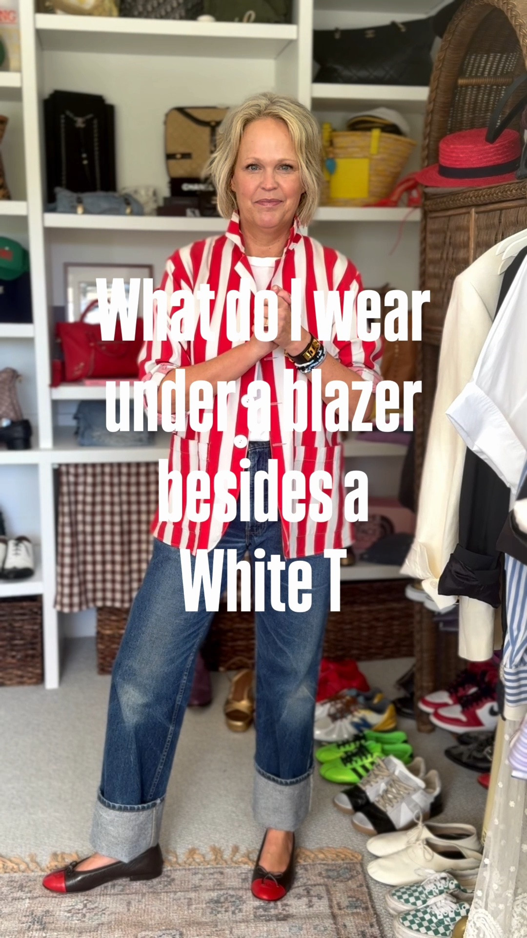 Here’s one option on what to wear under a blazer besides a white tee! Go to my instagram (@tiffanywendelstylist) to view my whole video with moreeeee cute options 🩷