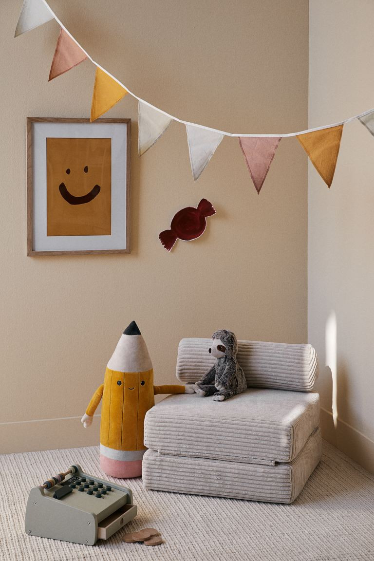 Pennant Bunting - Orange/powder pink/light green - Home All | H&M US | H&M (US + CA)