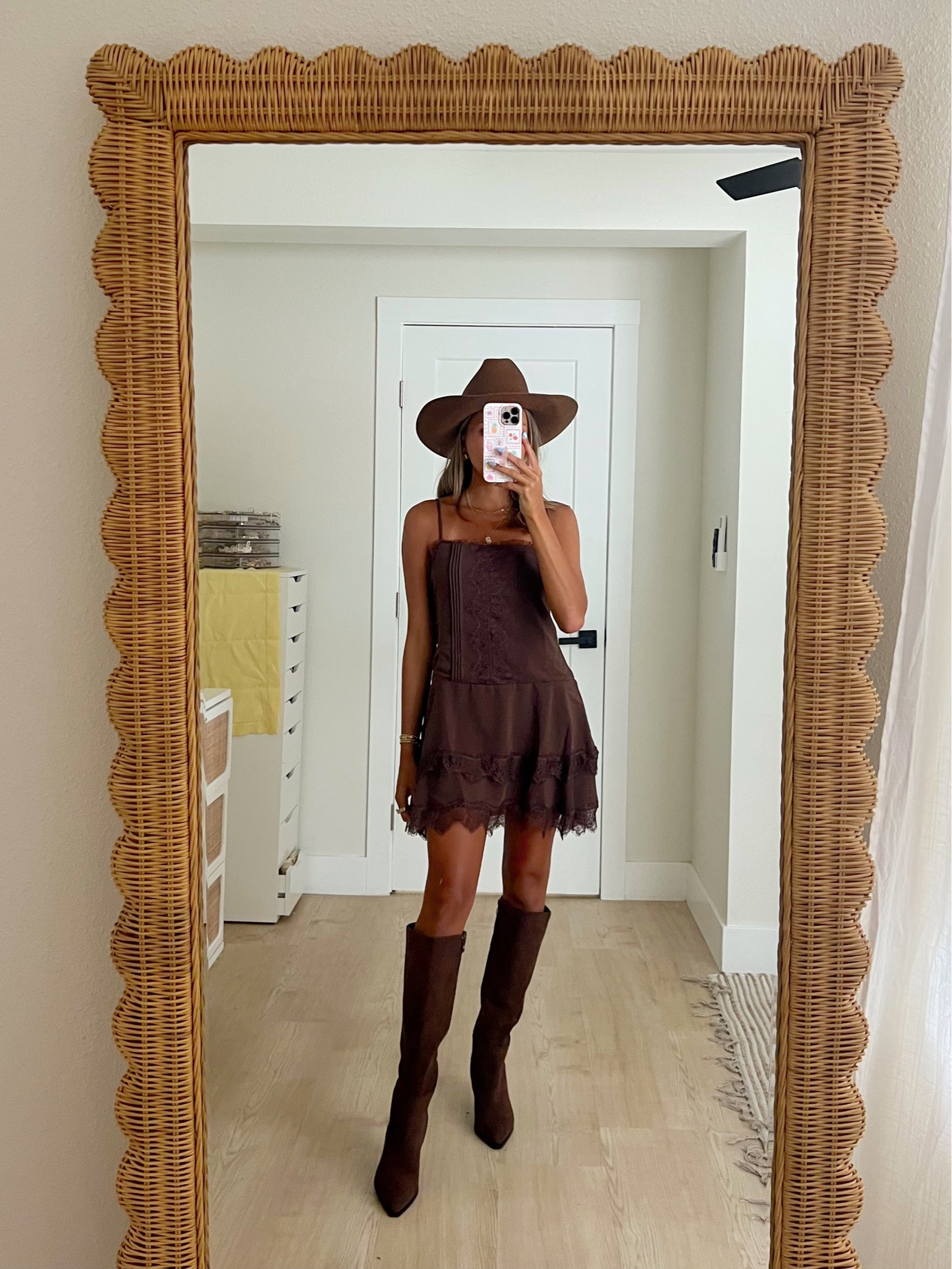 fall country concert outfit idea from @Lulus 🍂