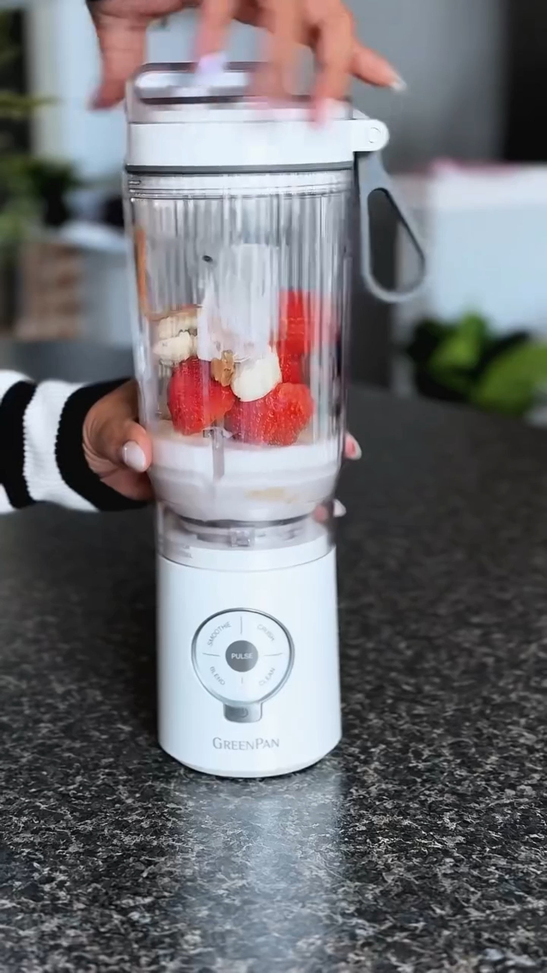 Some days you prep what you can and figure out the rest as you go 🤍 #gifted
I prepped this smoothie at home, headed out to run errands, and blended it right in the car with the GreenPan Spin & Go Personal Blender.

It fits perfectly in my cup holder, has real power (yes, it crushes ice), and I love that I can blend and sip from the same leak-proof cup!  no extra bottles, no mess, no stopping at a smoothie shop.

It honestly feels like a full-size blender made for real life. Perfect for busy mornings, workouts, errands, or anytime you want something fresh in the moment.

Would you use this for smoothies, shakes, or frozen drinks? 🥤

@theoriginalgreenpan 
#theoriginalgreenpan #spinandgo #personalblender