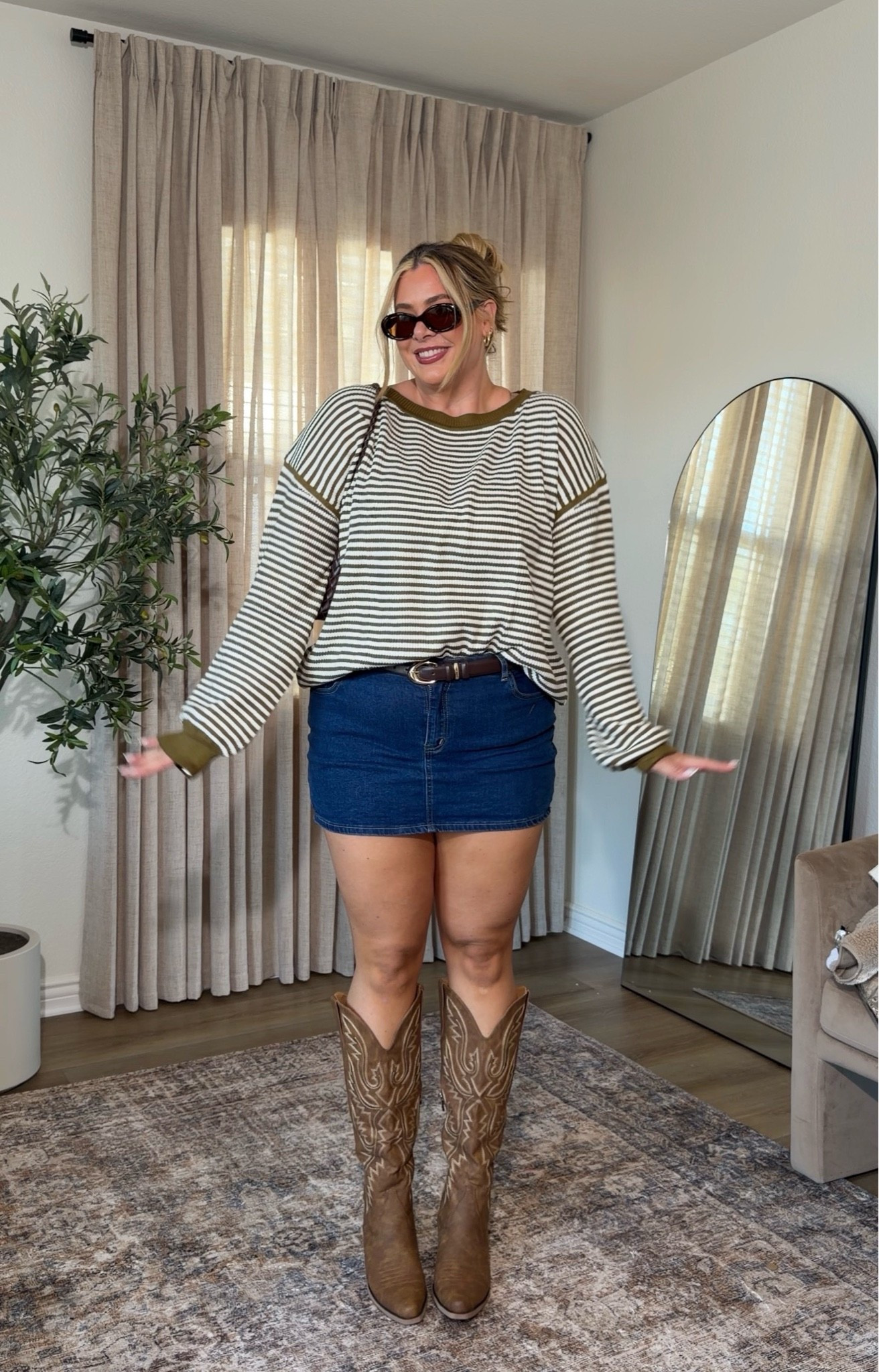 outfit inspo for fall ✨ wearing an xl in this top & skirt

#LTKootd #LTKSeasonal #LTKMidsize