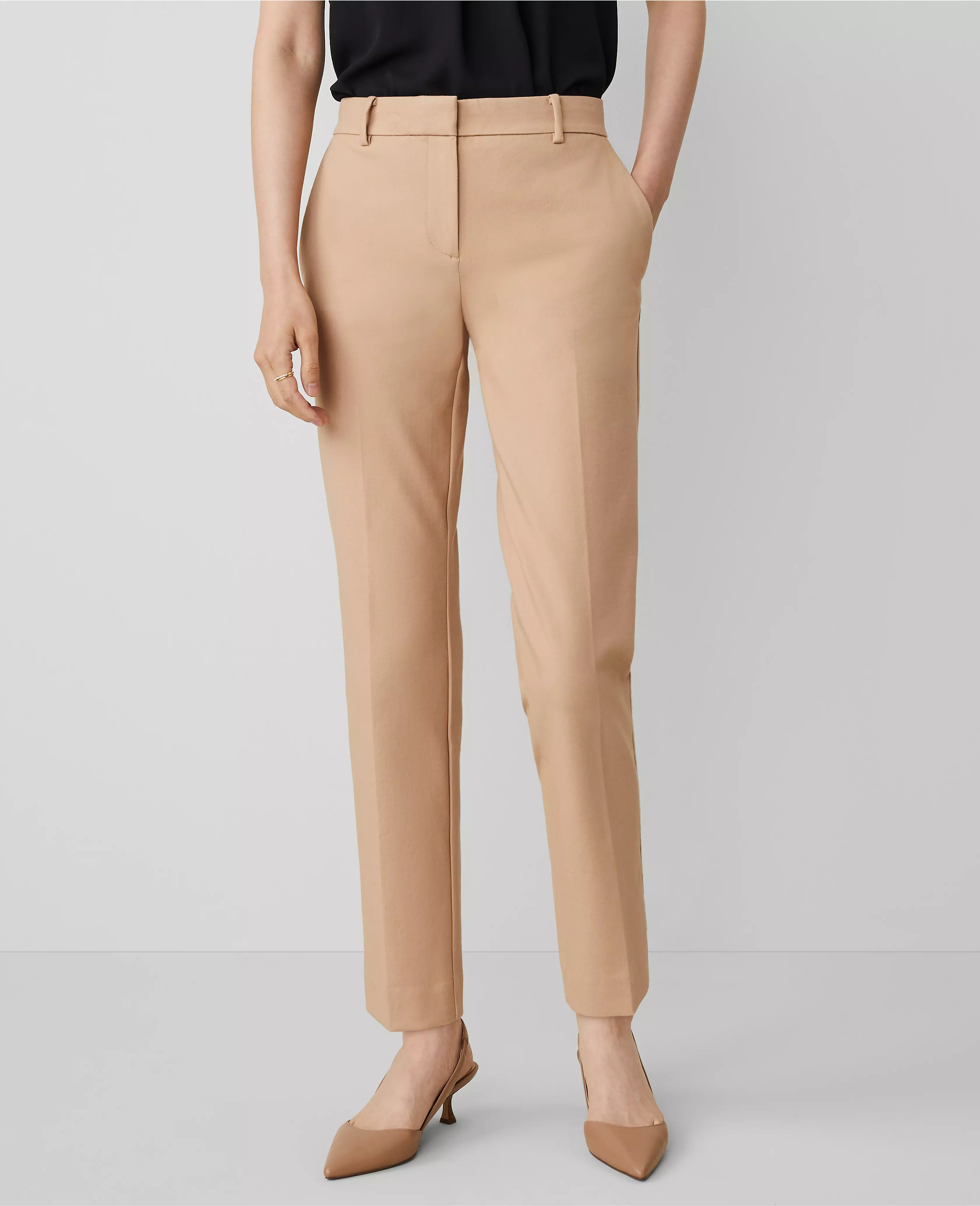 Now





$27.92



-


98.00

$98.00 | Ann Taylor (US)