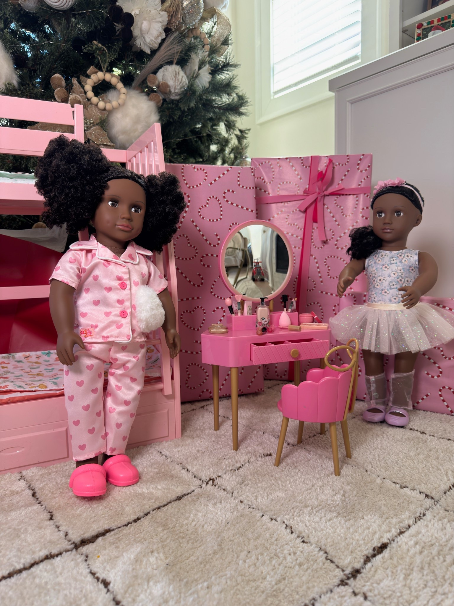 
#AD 💕The Slumber Party set and the vanity are such easy wins adorable, detailed, and perfect for pretend play. These definitely made the perfect gift and it’s extra magical.
@target @ourgeneration #ogdolls #ourgenerationdolls #ourgeneration #TargetPartner #Target @ogdolls


