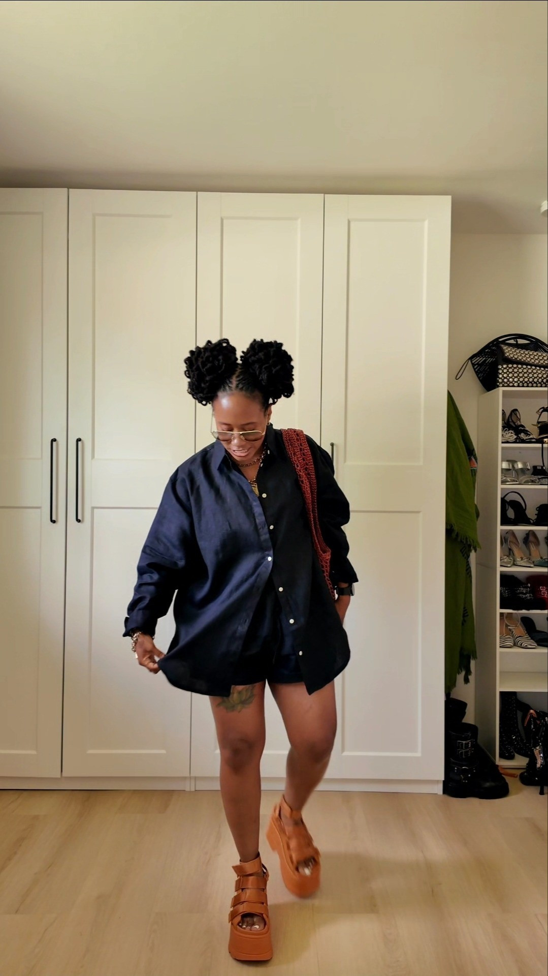 I am wearing a size small top and medium shorts from @spanx

