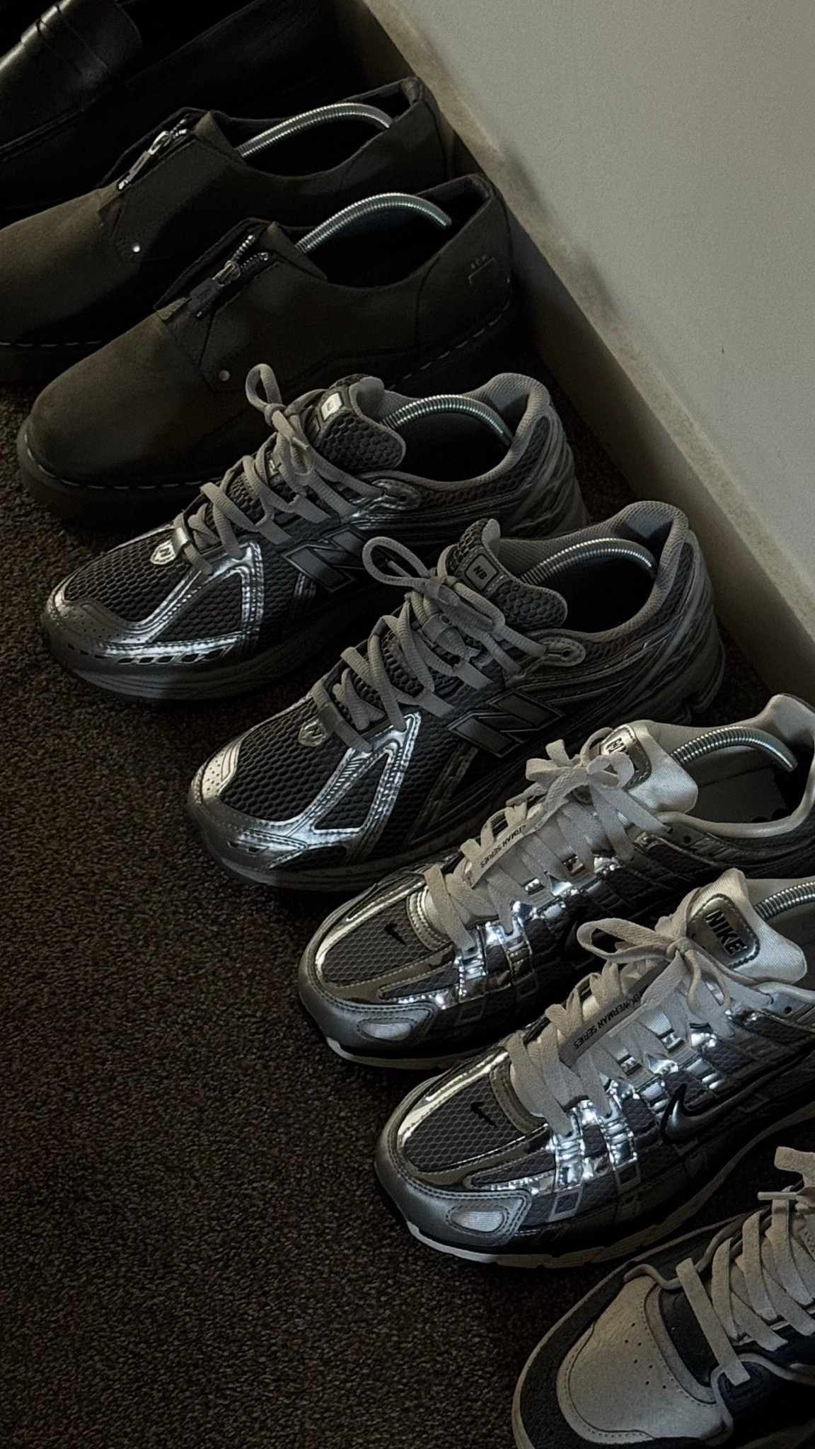 Silver sneakers ✨👟￼

#LTKeurope #LTKuk #LTKmens
