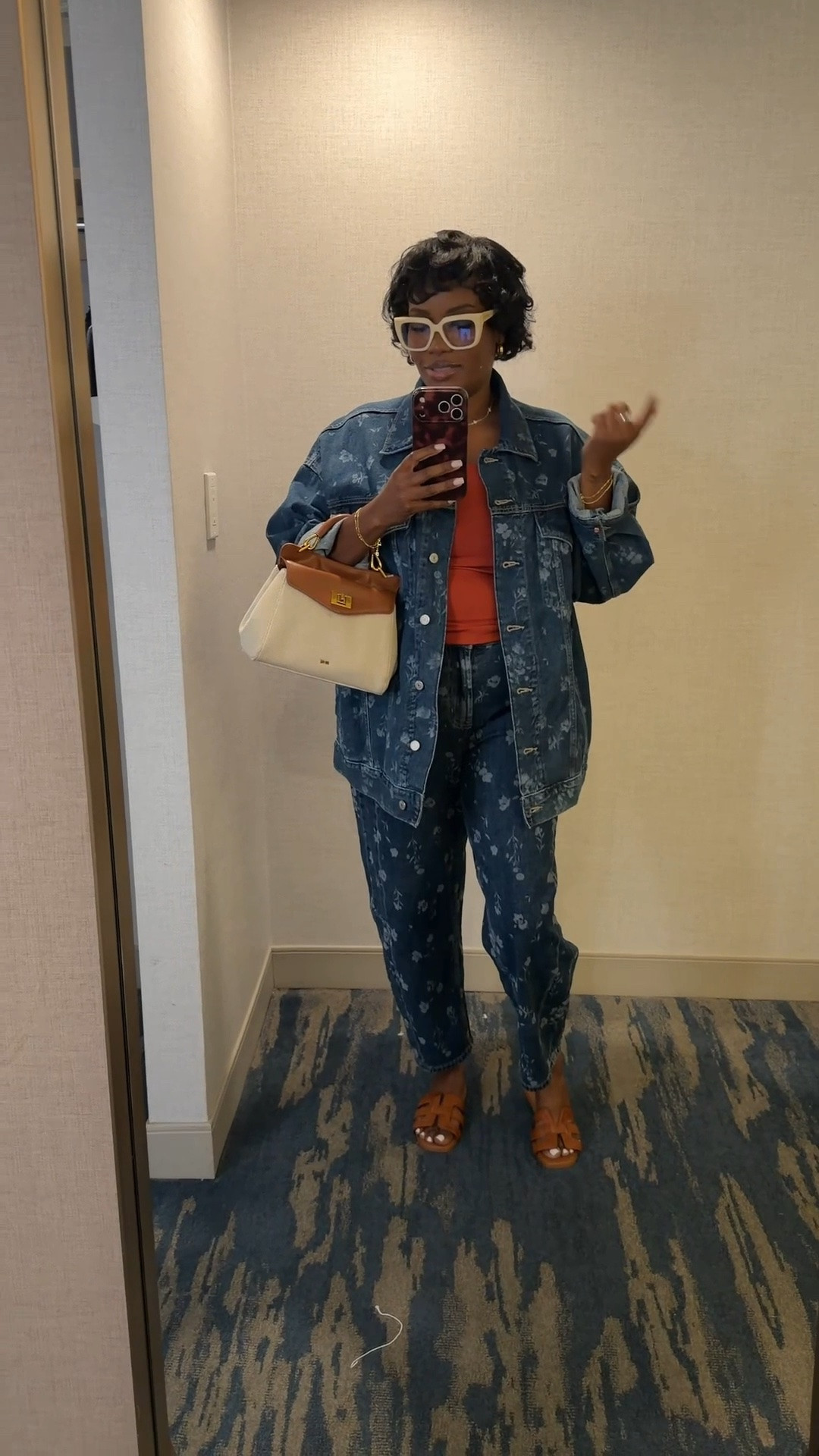 Casual inverted triangle outfits

#LTKootd #LTKSeasonal #LTKMidsize