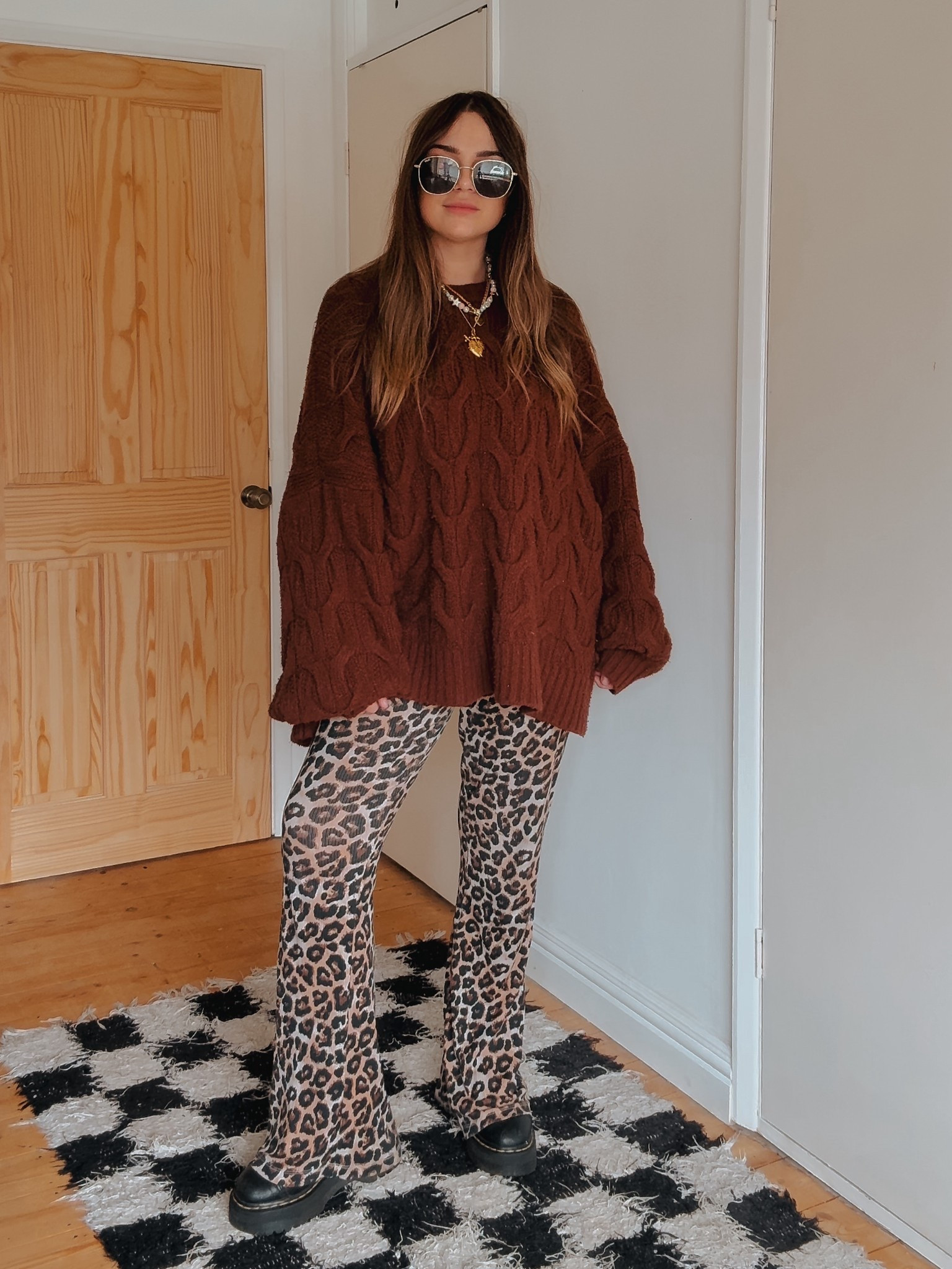 🐻
autumn outfit, transitional outfit, flares, flared leggings, leopard leggings, brown jumper, brown sweater, knitwear, brown

#LTKuk #LTKautumn #LTKeurope