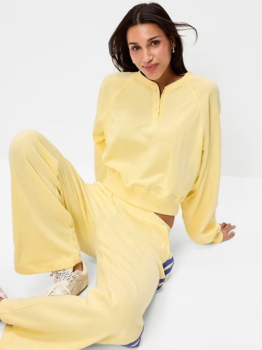 I’m obsessed with everything yellow right now. 

#LTKootd #LTKFindsUnder50 #LTKActive