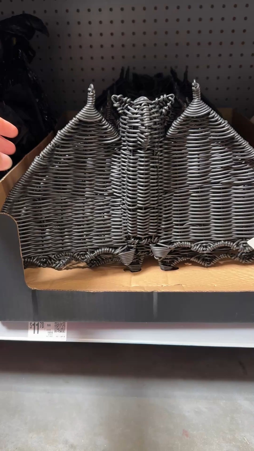 Fun Halloween decor at Walmart! Check out this wicker bat 🦇 


#LTKHome #LTKSeasonal