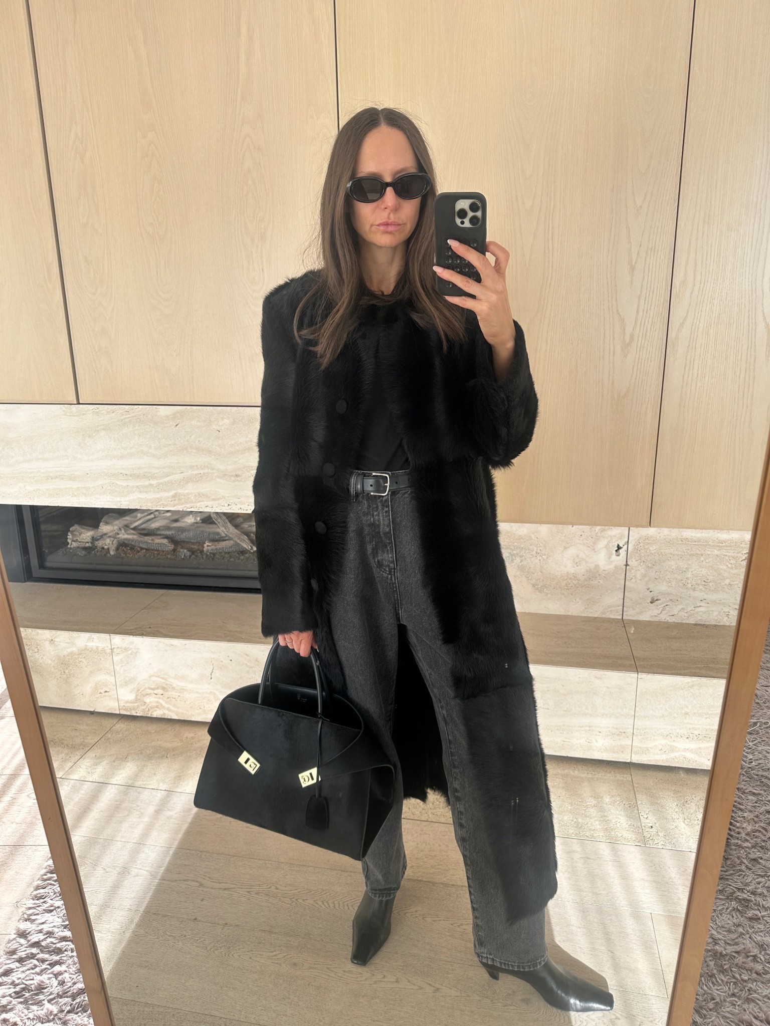 Elevated Jeans and a T fit with this STUNNING fur coat 🖤

#LTKaustralia #LTKwinter #LTKautumn