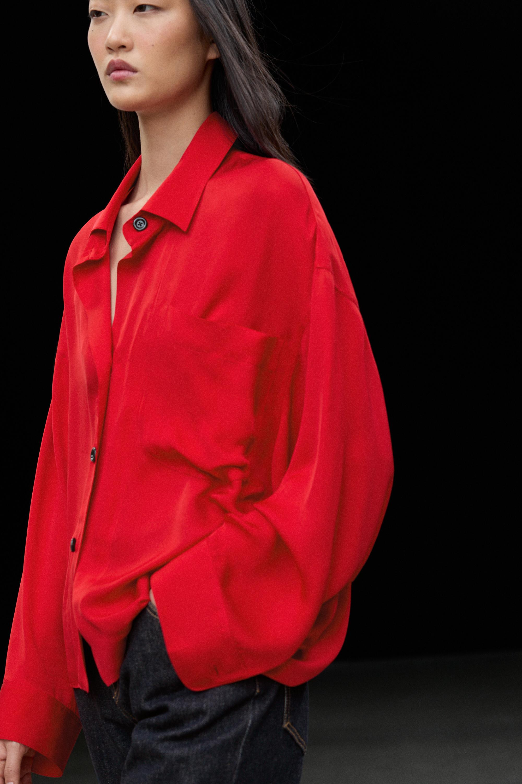 Flie\u00dfendes Oversize-Hemd mit Tasche | Massimo Dutti DE