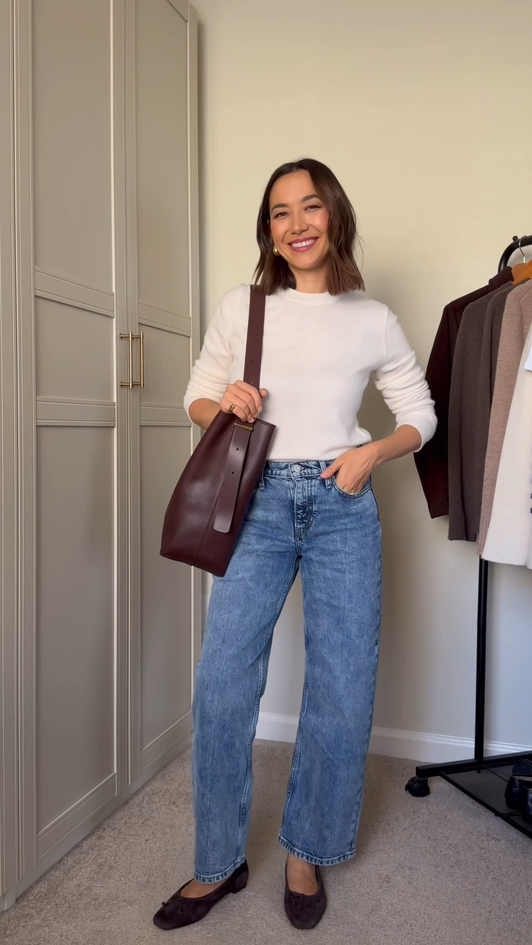 When you find the perfect jean 👌🏼 if you have been struggling to find an effortless & timeless jean style - try these 90s relaxed/loose jeans! These BR ones are like a hybrid between a wide leg/straight leg/barrel jean — they’re 40% off at BR! 

I sized down (they run big and loosen up as you wear them) and wearing the petite inseam for a crop. I am 5’4”

@bananarepublic #ad

#LTKSaleAlert #LTKSeasonal