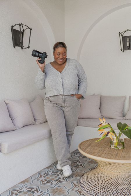 Monochrome outfit, grey cardigan, grey denim, Abercrombiee

#LTKplussize #LTKSeasonal #LTKfindsunder100