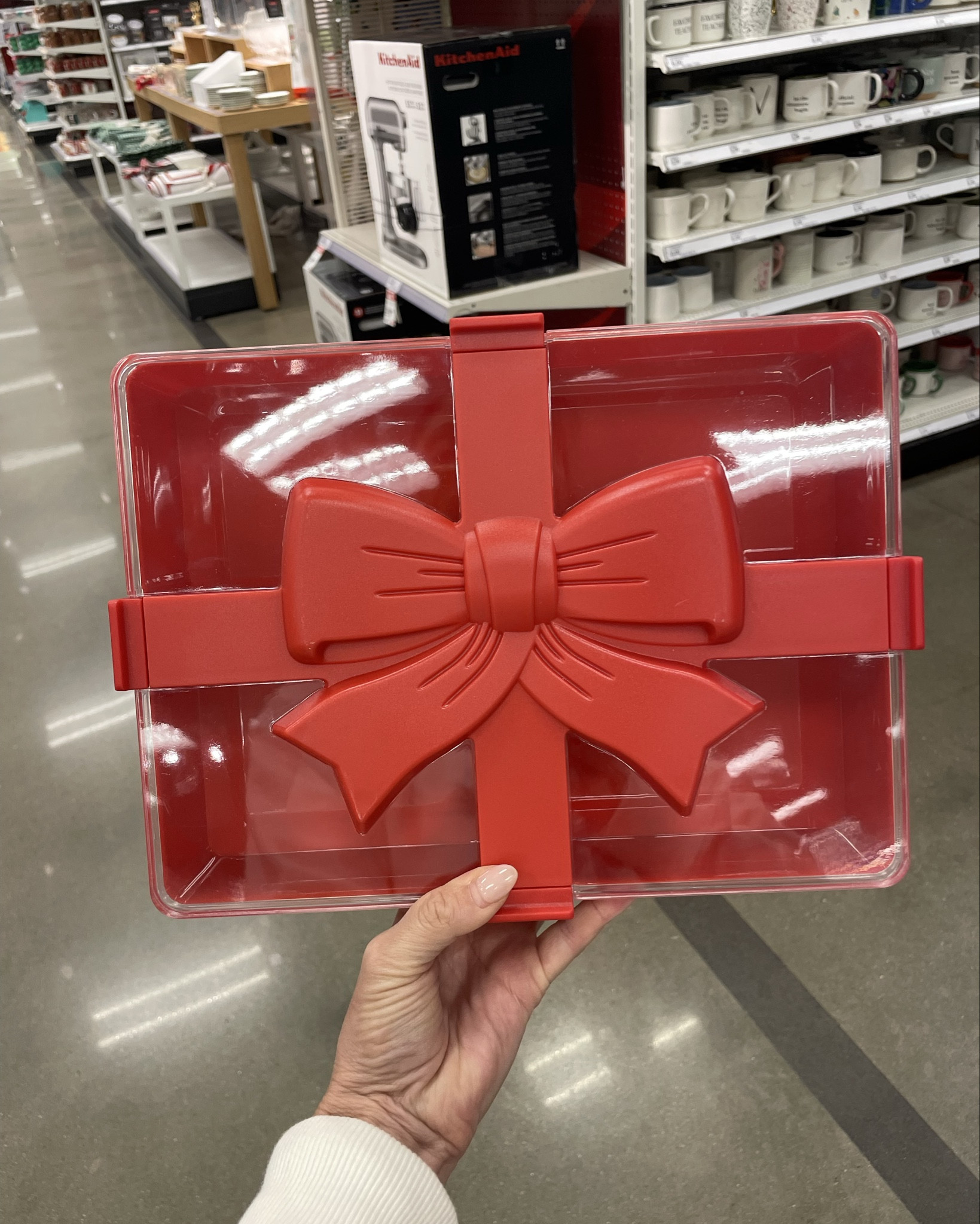 Holiday food storage containers perfect for gifting (all varieties linked in same place)

#LTKHoliday #LTKfoodie #LTKmomlife