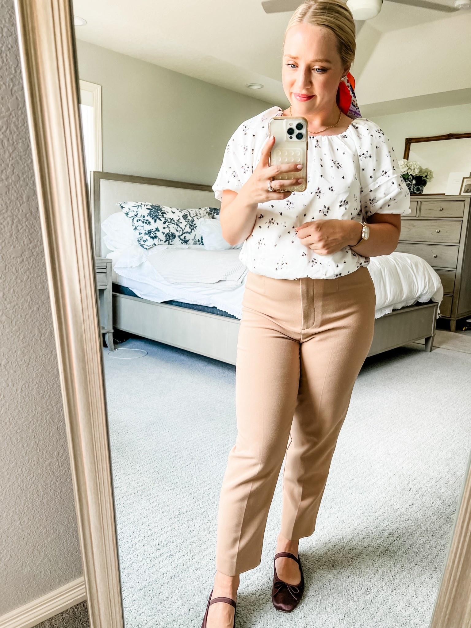Wear to work style! Size small in this bubble hem top, fits tts. Up to 70% off at Ann Taylor! Pants are an older version and I love them! So comfortable and has great stretch. Petite sized pants. I have these Loeffler Randall flats in a silk, but they come in a suede that’s beautiful. They are seriously so comfortable and fit tts. 

Work outfit, work fashion, petite, work wear, work pants 

#LTKSaleAlert #LTKWorkwear #LTKPetite