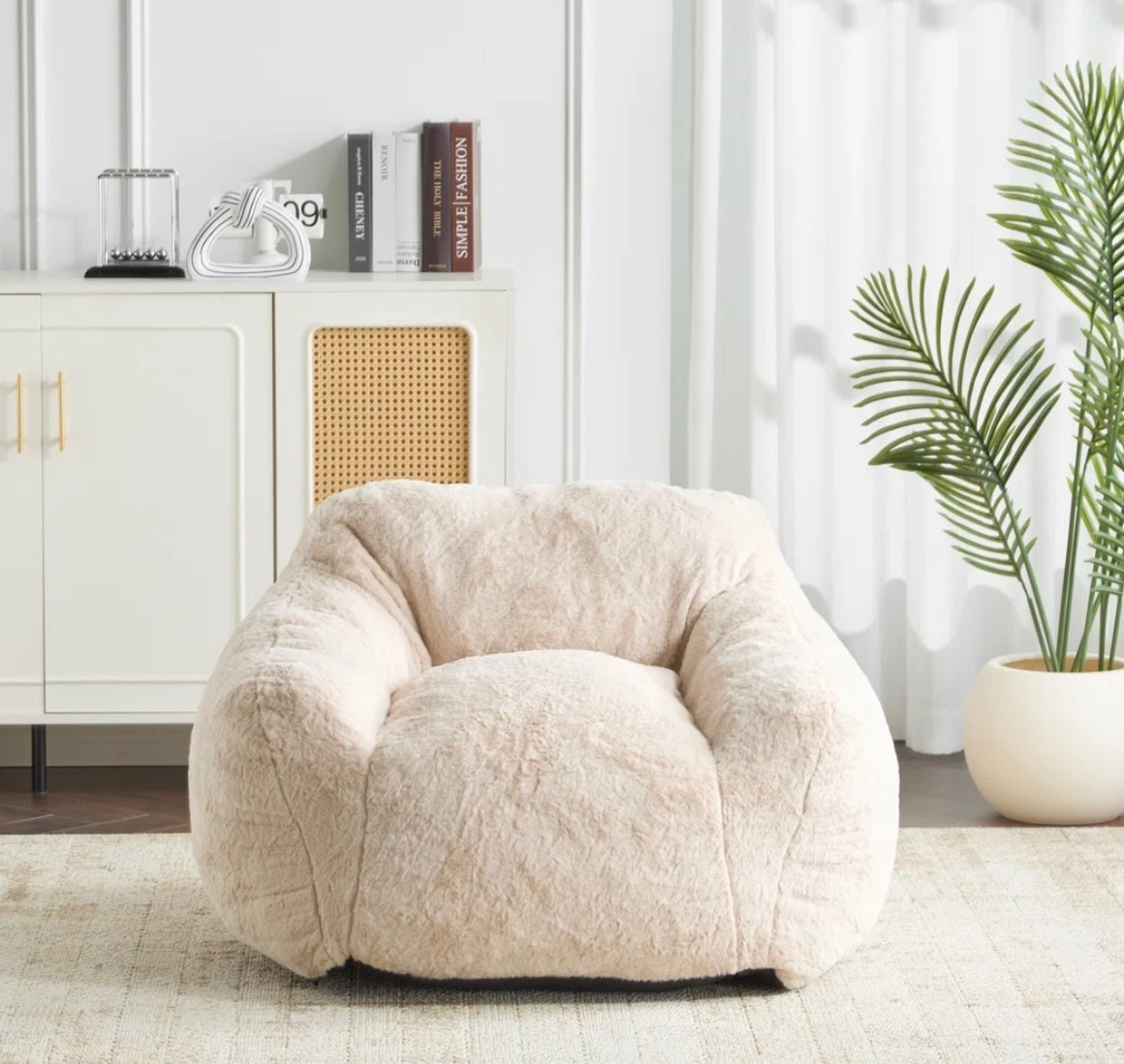 Faux fur bean bag chair

This bean bag chair is prefect for your kid’s bedroom, playroom or bonus room. This would be a perfect gift! 

#LTKU #LTKGiftGuide #LTKFindsUnder100