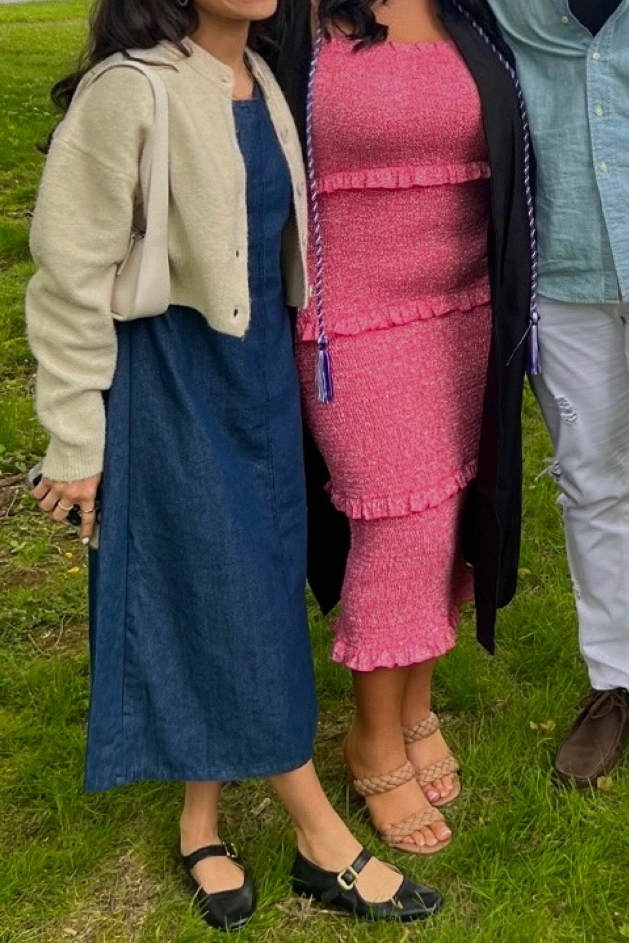 simple denim maxi dress with an open back that ties to cinch the waist! so comfortable and can be casual or dressed up with accessories. perf for short girls (im 5’2) 