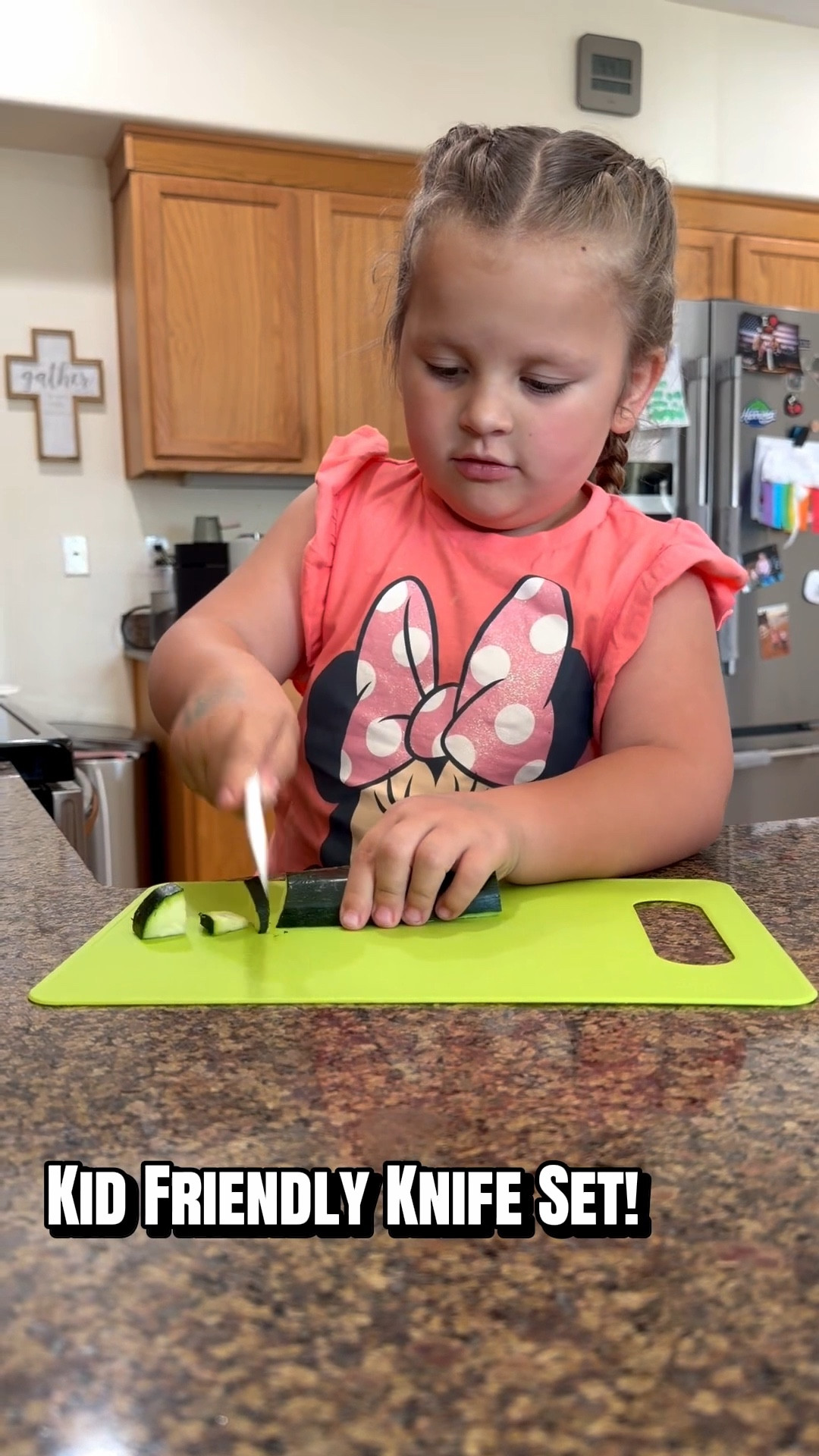 If your toddler always wants to “help” in the kitchen… this is your sign 👏
Safe knives + tools made just for little hands = confidence, independence, and fewer meltdowns
Everything linked in my Amazon storefront!
#kitchenforkids #momhack #amazonmusthaves #stayathomemom #momapproved #learningthroughplay #amazonfinds 