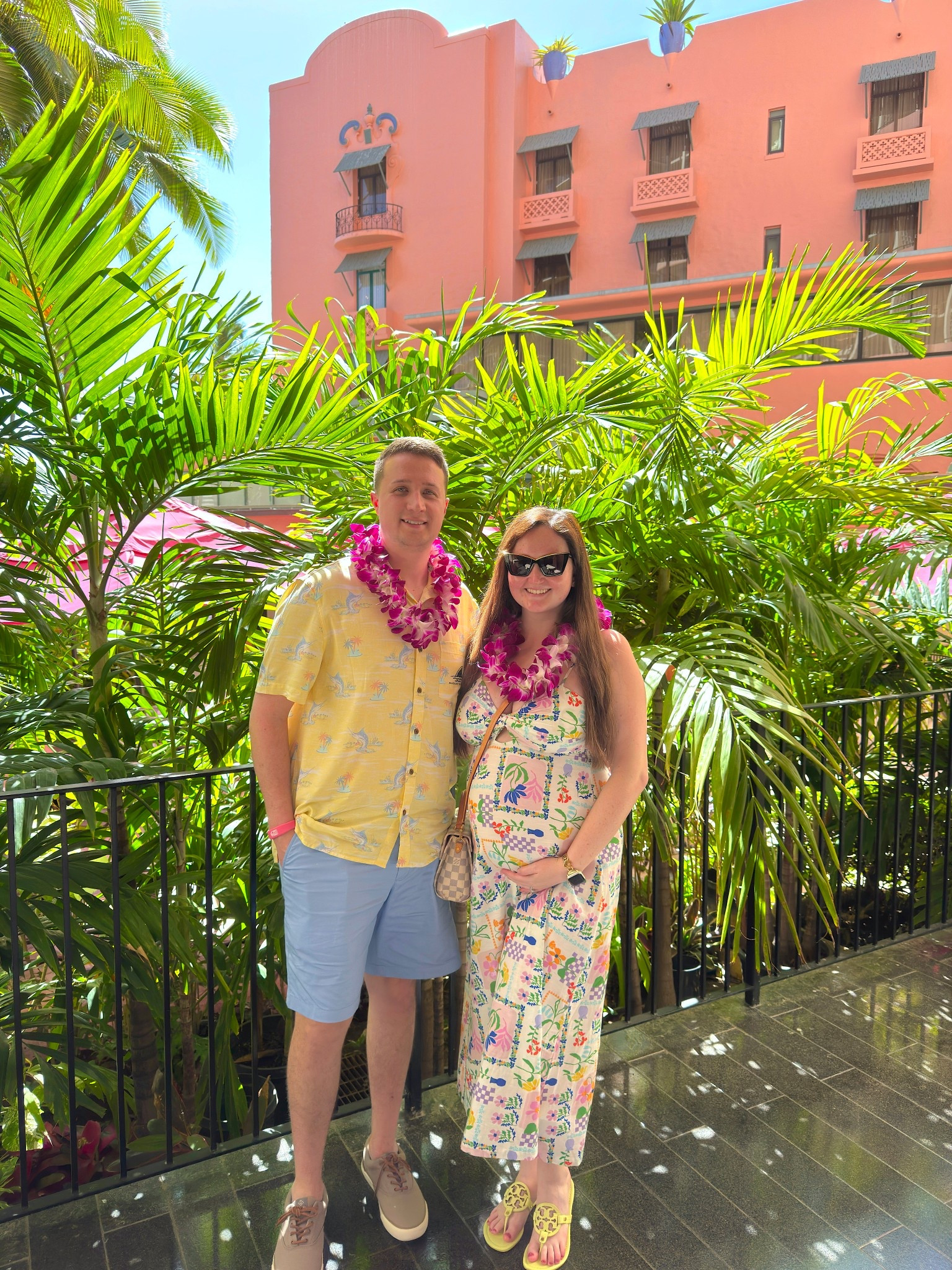 Hawaii day 1 look 

Dress is from red dress boutique and sandals are Tory Burch in the lime green. Sunglasses are YSL




#LTKTravel #LTKSeasonal #LTKBump