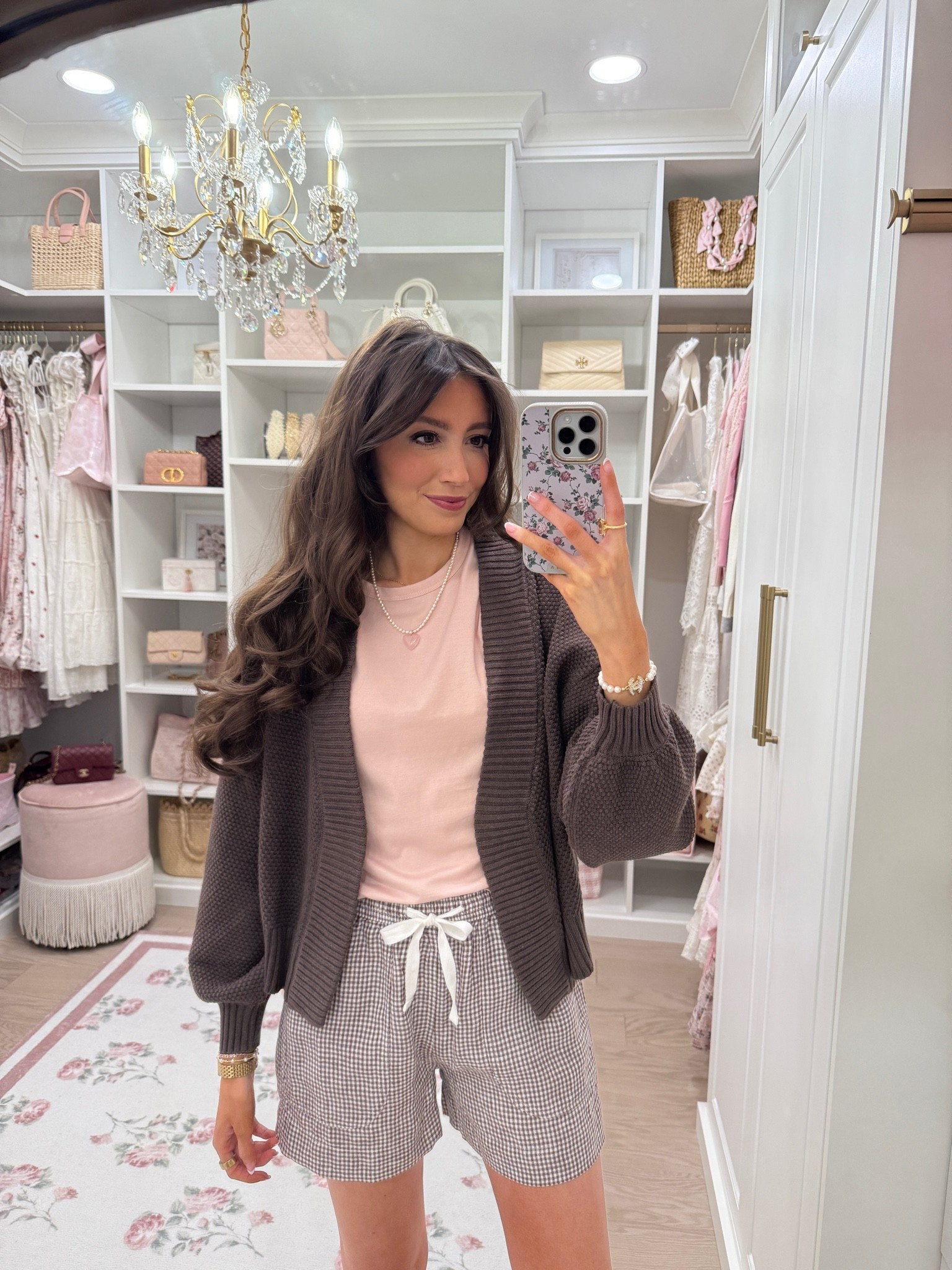 Quince transitional summer to fall outfit 🤎🌸 The prettiest blush pink Pima cotton tee paired with breezy linen shorts and brown gingham for an easy late summer look that feels perfect heading into fall! I love mixing lightweight summer staples with warm brown tones for that effortless transitional style. Everything is classic, comfortable & so easy to mix and match!

#Quince #QuinceFashion #QuinceOutfit #QuinceFinds #QuinceHaul #SummerToFall #TransitionalOutfit #FallOutfitIdeas #LateSummerOutfit #PimaCotton #LinenShorts #Gingham #BlushPink #AffordableFashion #ClassicStyle #CasualFallOutfit #FallFashion2026 @Quince

#LTKdayinmylife #LTKootd #LTKSaleAlert