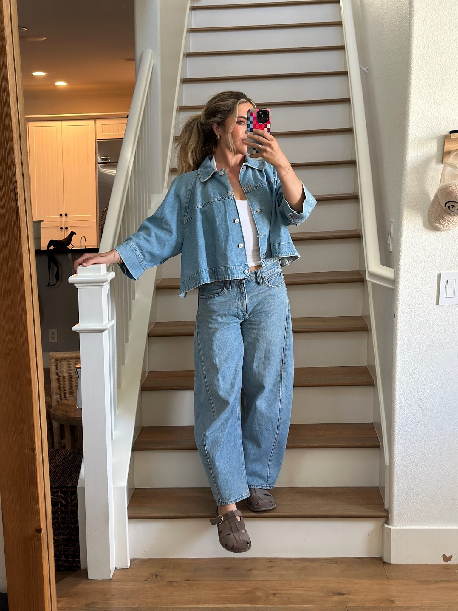 Denim on denim for fall! These barrel jeans have been favorites lately ✨

#LTKStyleTip #LTKSeasonal #LTKFindsUnder100