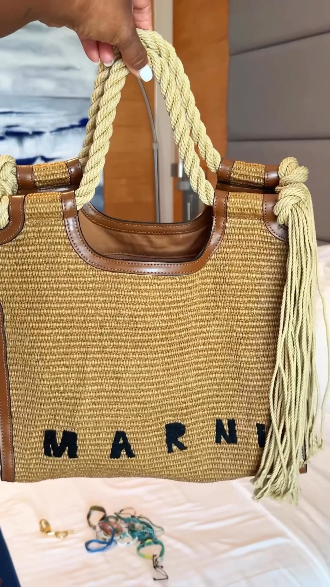 The mini things that keep me majorly together😁

Disclaimer: a few pieces might be tricky to snag 😫 but I’ve tagged some lookalikes + linked what’s still in stock.

#travel #travelessentials #flyageless  #travelmusthaves #silverhair #pixiecut #shorthairstyle #midlife #fashionover40 #stylereel #beachready #luggage #seasidestaples #soakingintgesun #midlifejourney #xojalonda

#LTKStyleTip #LTKTravel #LTKSwim