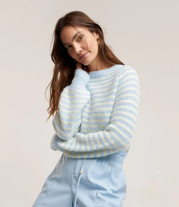 Blusa em Tricô com Golinha Alta e Textura Ponto Pipoca Azul | Renner (BR)