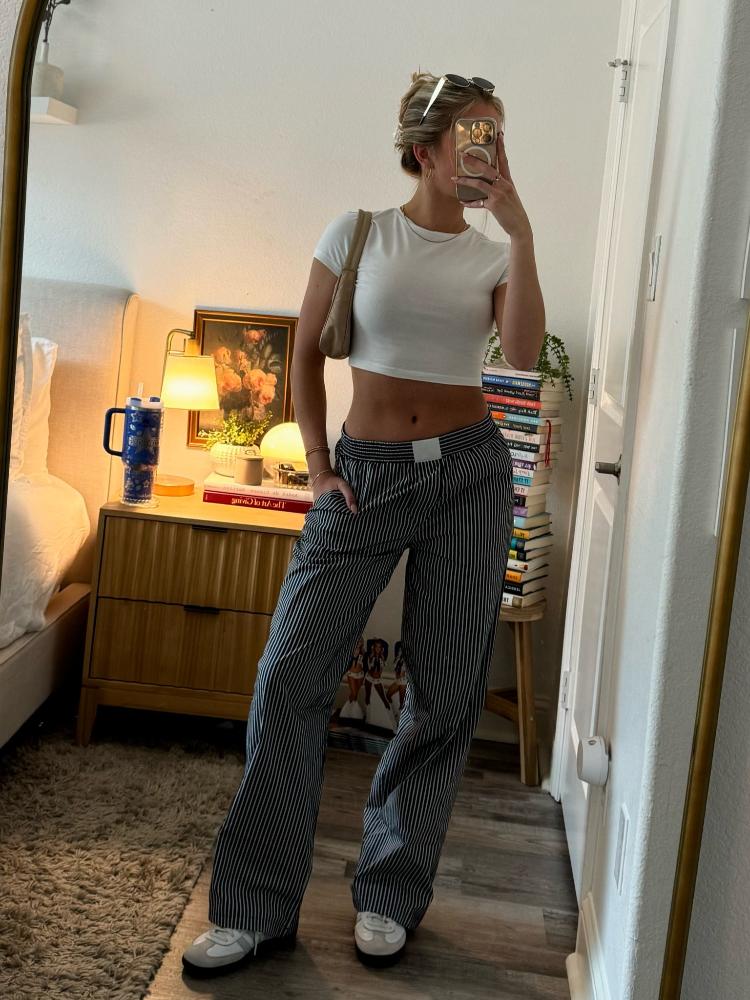 Striped pants - Revolve🩷

#LTKSeasonal #LTKstyletip #LTKfindsunder100
