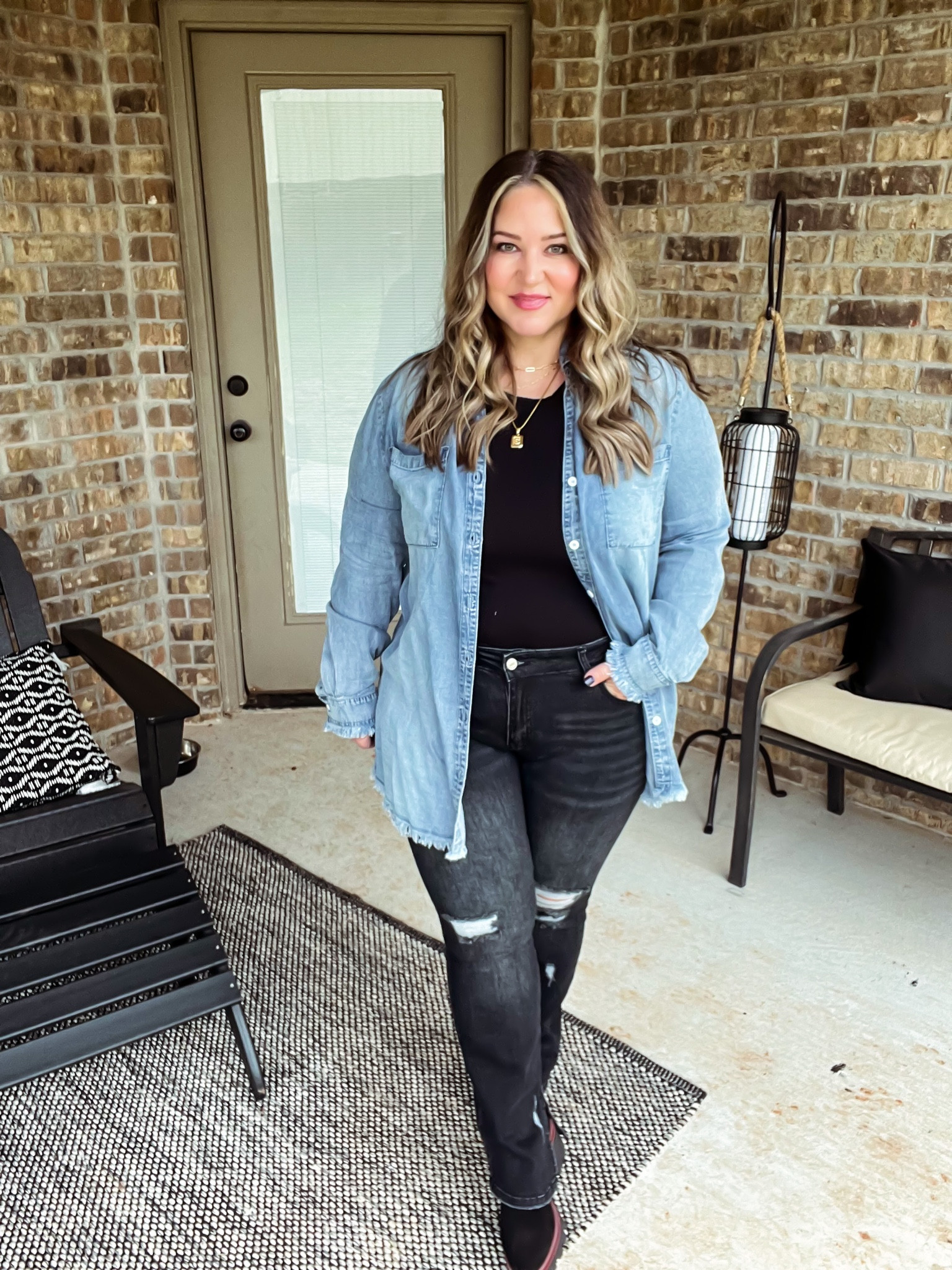 Shirt size Xl (snug on upper arms) 
Top xl tts
Jeans size 32 (stretchy)

#LTKHoliday #LTKcurves #LTKstyletip