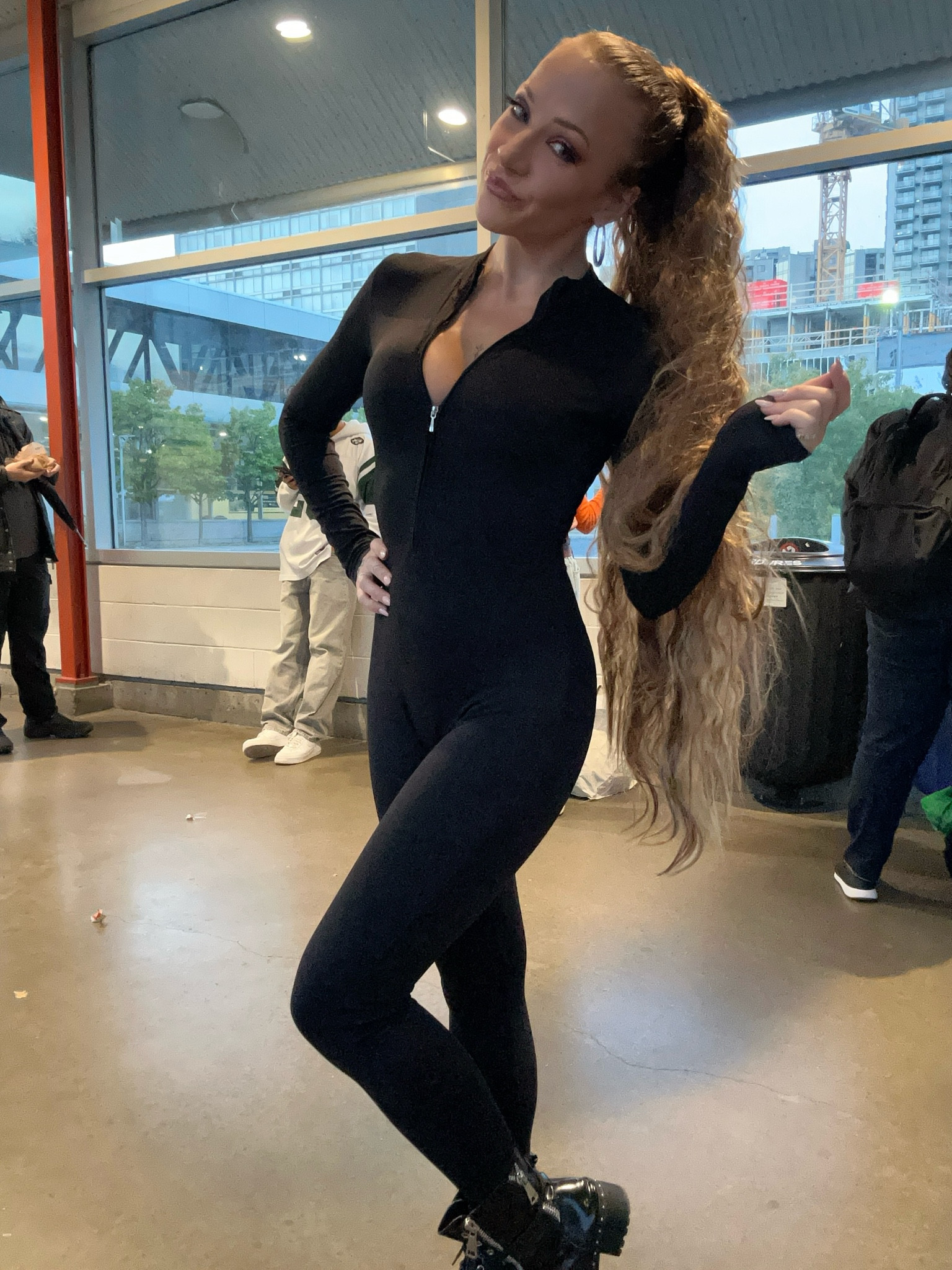 Outfit of the day 👌🏻
- - -
Boots are an old collection so I tried to find similar items.

#LTKautumn #LTKstyletip #LTKcanada