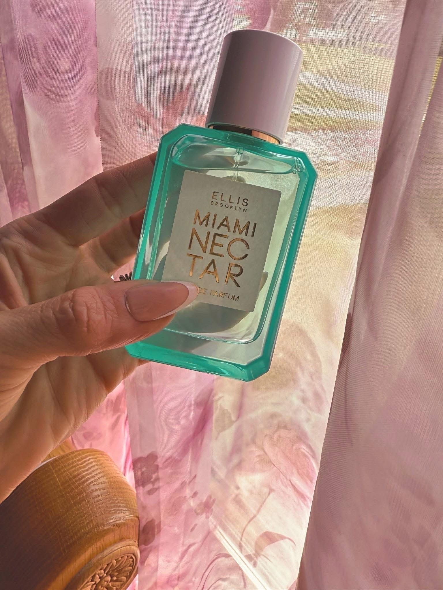 Perfect summer fragrance (my moms (favorite)

#LTKBeauty #LTKgrwm #LTKSaleAlert