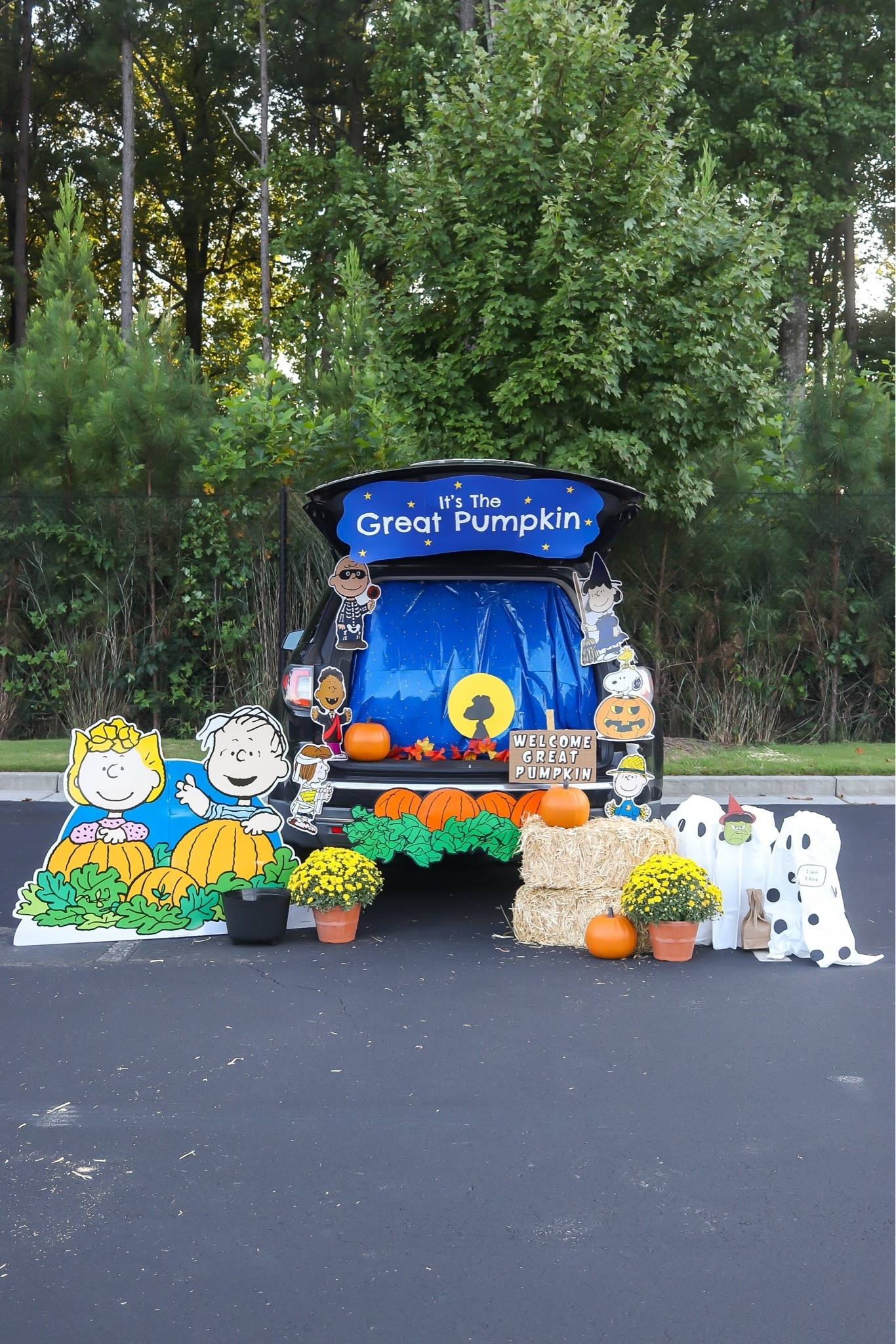 It’s The Great Pumpkin, Charlie Brown Trunk or Treat 🎃

#OTCPartner / Oriental Trading / Halloween 2026 / Halloween Decor @orientaltrading

#LTKSeasonal #LTKKids