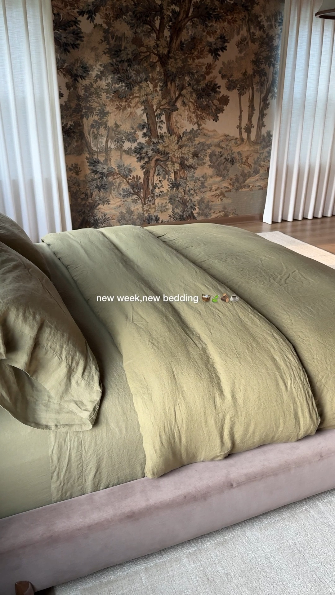 this week’s bedding is giving forest vibes and I am OBSESSED! Went with linen as always ☁️🪵🌳🍃 Also, don’t forget to use my code INFG-25INTERIORBYRUMEYSA10 to save 10% on your first purchase!

#LTKHome