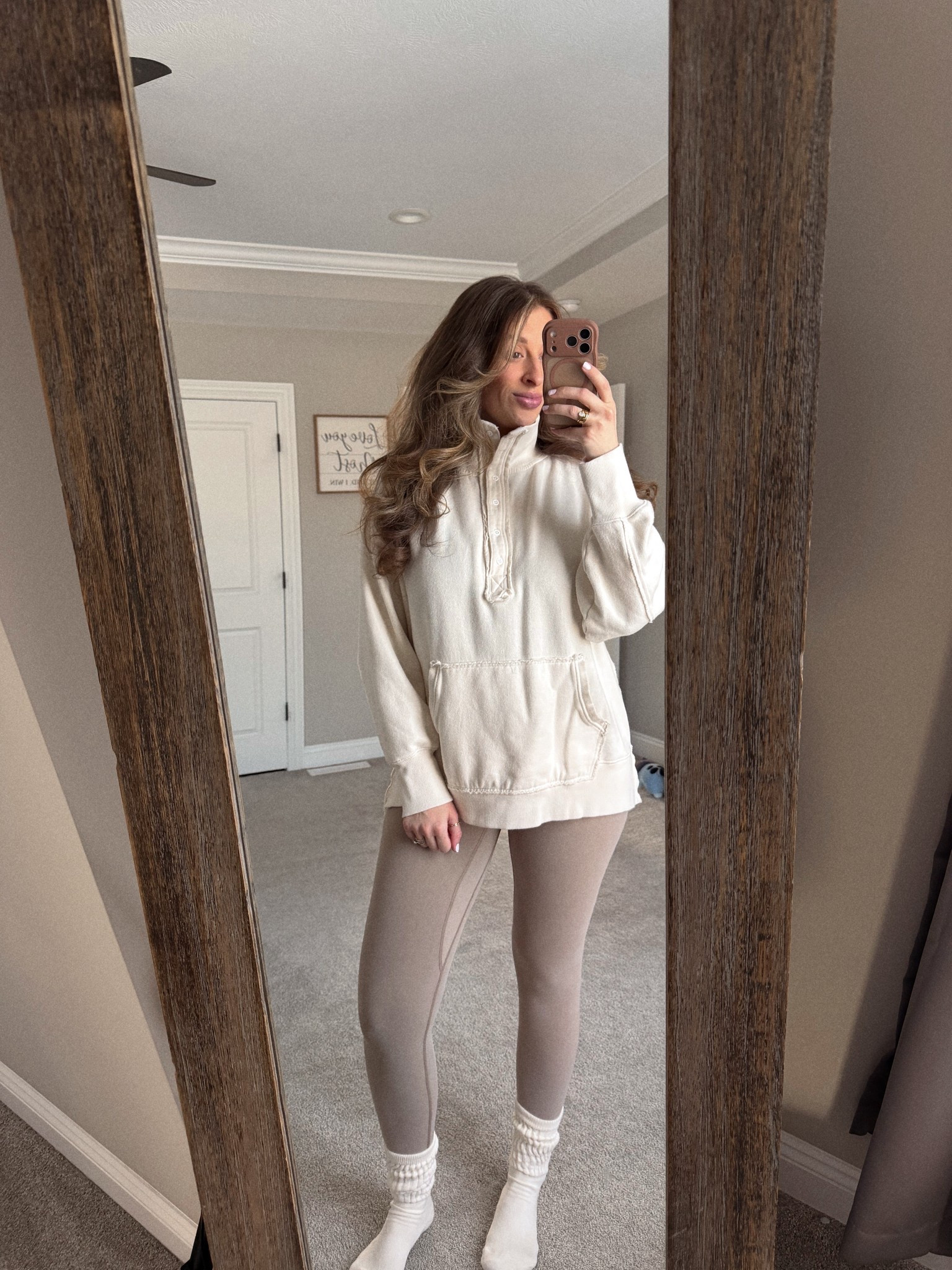 Choosing comfort always especially during the early postpartum days 🫶🏼 

#LTKmomlife #LTKootd #LTKgrwm