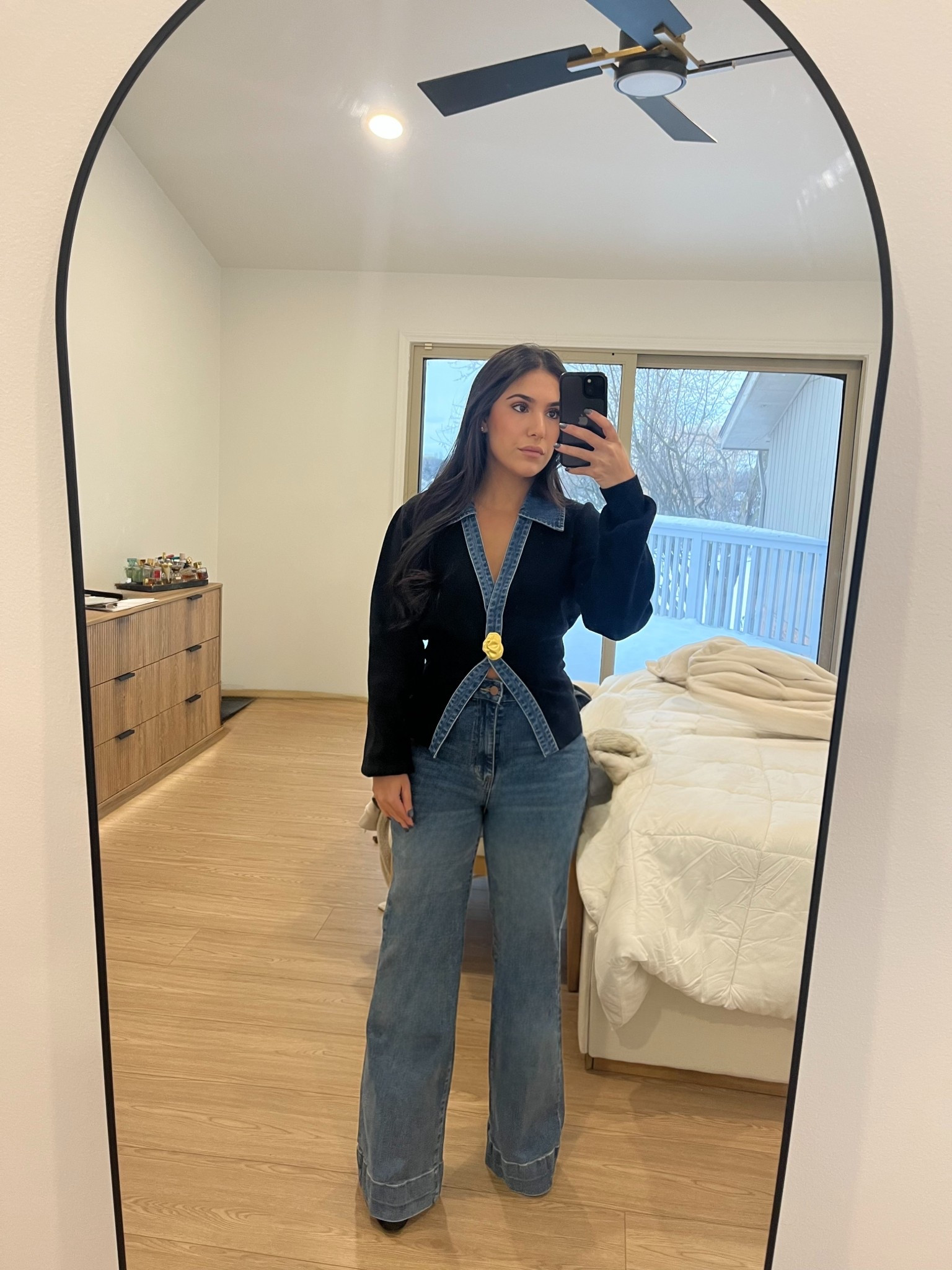 Obsessed with this top and jeans! Wearing an xs in the top and small in the jeans for reference I am 5ft and the jeans are too long without heels on so I might get them hemmed.

#LTKootd #LTKPetite #LTKgrwm