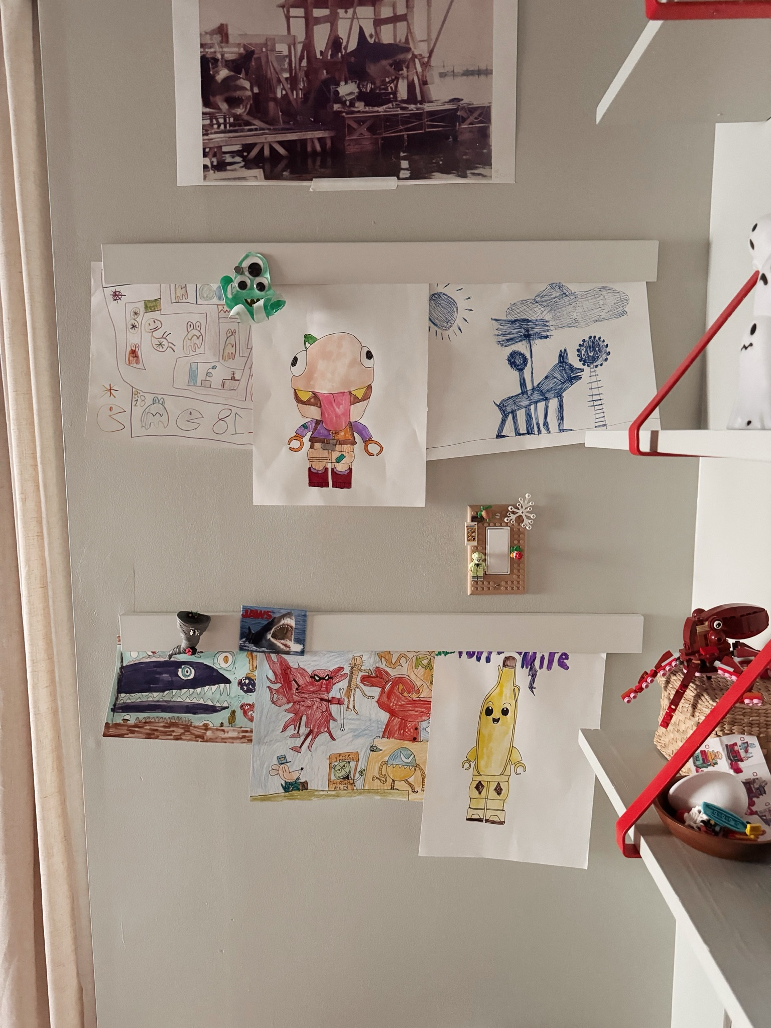 arlos rotating art gallery thanks to these magnetic strips in his room 

#LTKKids #LTKBacktoSchool #LTKHome