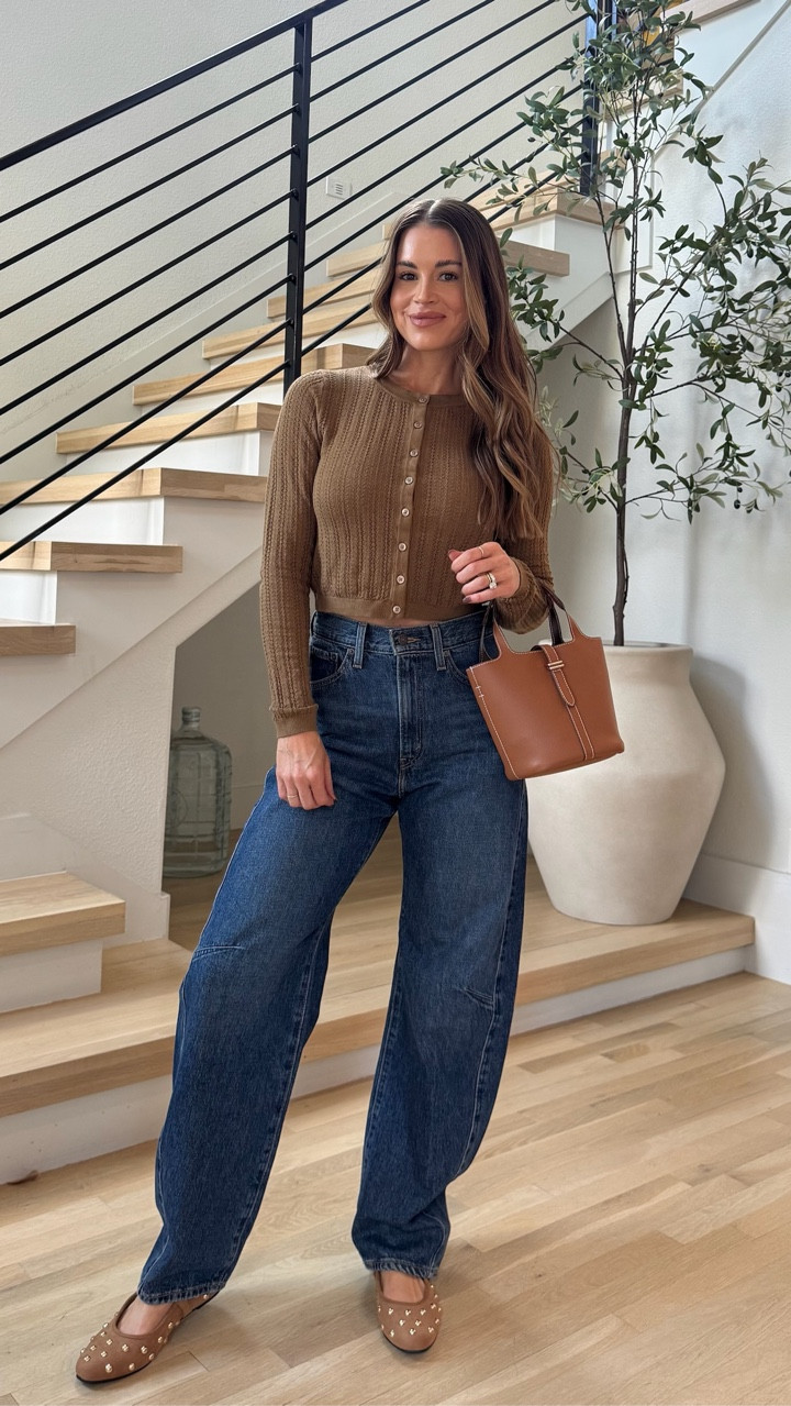 This might be my favorite Target outfit in a long time! 😍

This leather handbag is so perfect, and can also be worn as a crossbody. Looks so high end! I paired this cute brown cropped cardigan with my new favorite Levi’s! 

Target style
Target outfits
Fall outfits
Fall style
Denim
Fall bags

#LTKShoeCrush #LTKStyleTip #LTKItBag