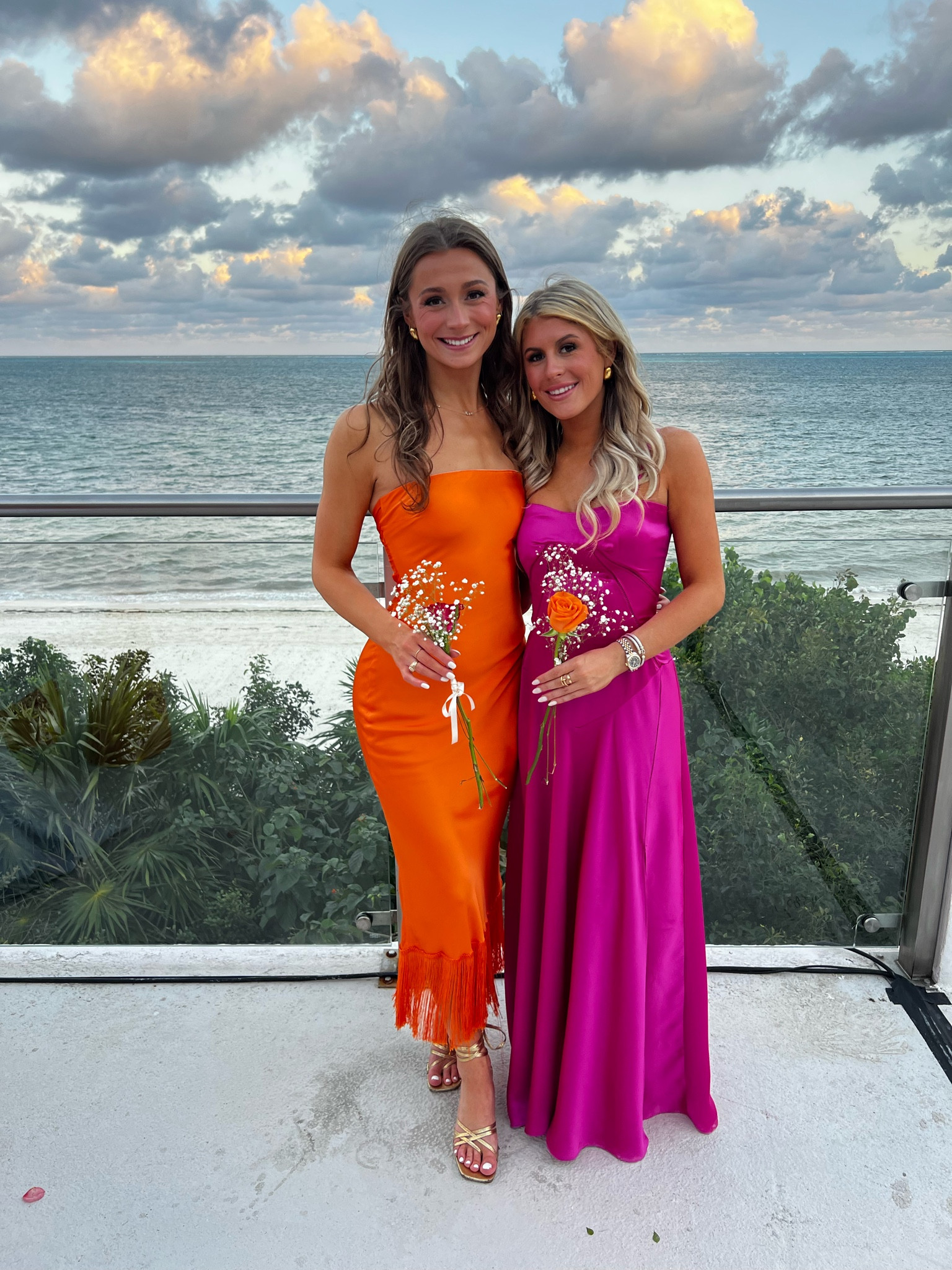 Pop of color dresses 🧡💕

#LTKstyletip #LTKtravel #LTKparties