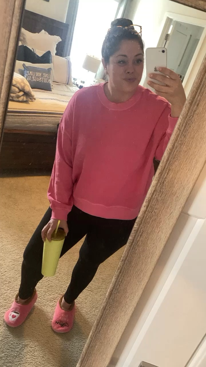 Happy Wednesday friends!!! I did not dress like a real human today 🫠 But it’s okay, because I am in my favorite leggings from Kohls - I literally have five pair 🥰 and I am LOVING this super cute sweatshirt from Old Navy
that I got this weekend. It comes in multiple colors and I may have to go back and get the others! Keeping it comfy and cozy today! #wfh #oldnavy #kohls #basics #wfhwear

#LTKunder50 #LTKcurves #LTKunder100