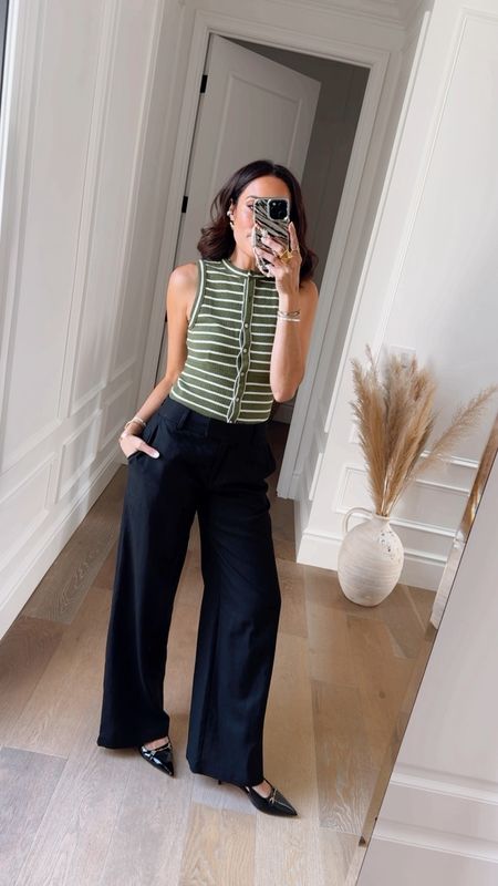 This adorable top is giving Celine vibes without the price! Use CODE: LTK20 to get 20% off your entire purchase, linked the rest of my haul below! 🤍
Top XS
Pants 2 

#LTKSaleAlert #LTKVideo #LTKxMadewell