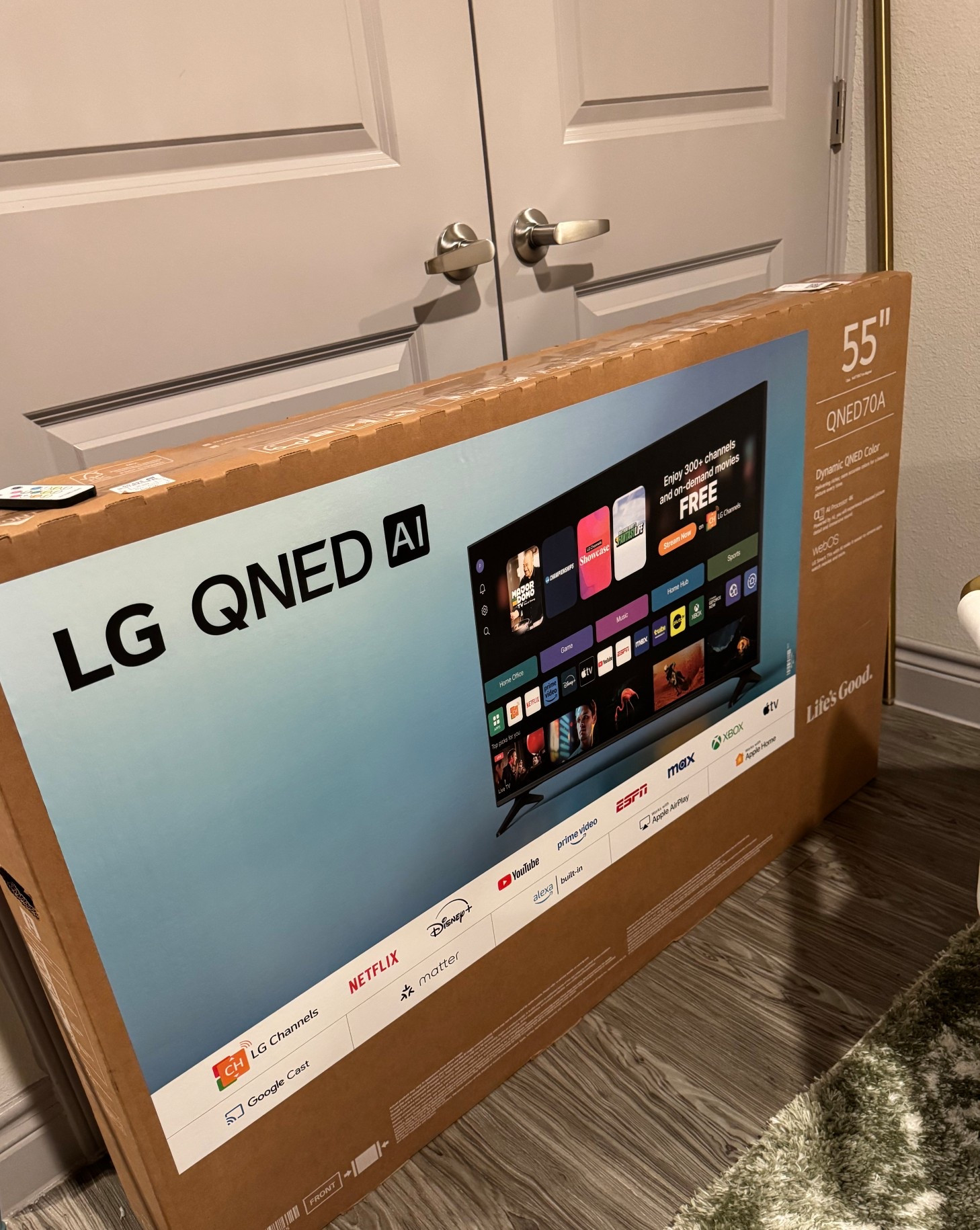 Went with a 55” because my studio layout didn’t need an overpowering screen. I already have an 80” wall and a mirror in the corner, so this was the perfect size for the remaining space.

#LTKHome