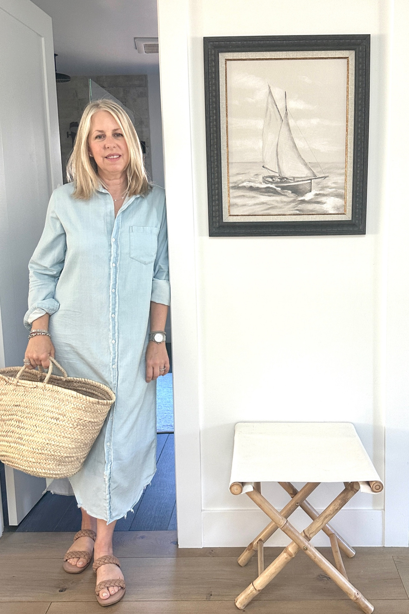 On my post today, this super easy and flattering shirtdress from @FrankandEileen . It’s so cute for day to day things, but I love that with the change of a shoe it can go from day to out to dinner. This blue is so pretty too!
#FrankandEileenPartner #WearLoveRepeat
